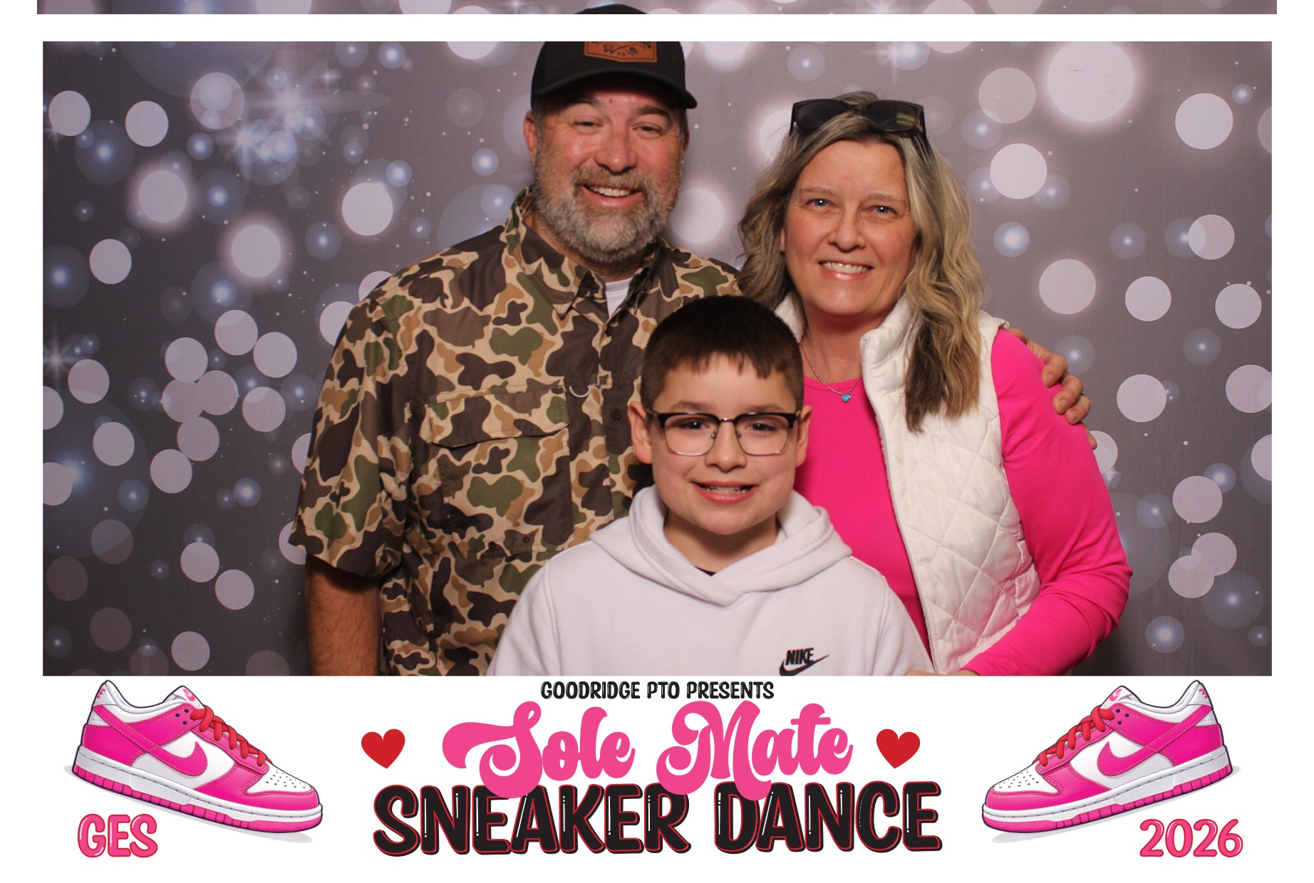 Goodridge Elem Parent Child Dance | View more photos from the event at gallery.photoboothcincy.com/u/PhotoBoothCincy/Goodridge-Elem-Parent-Child-Dance