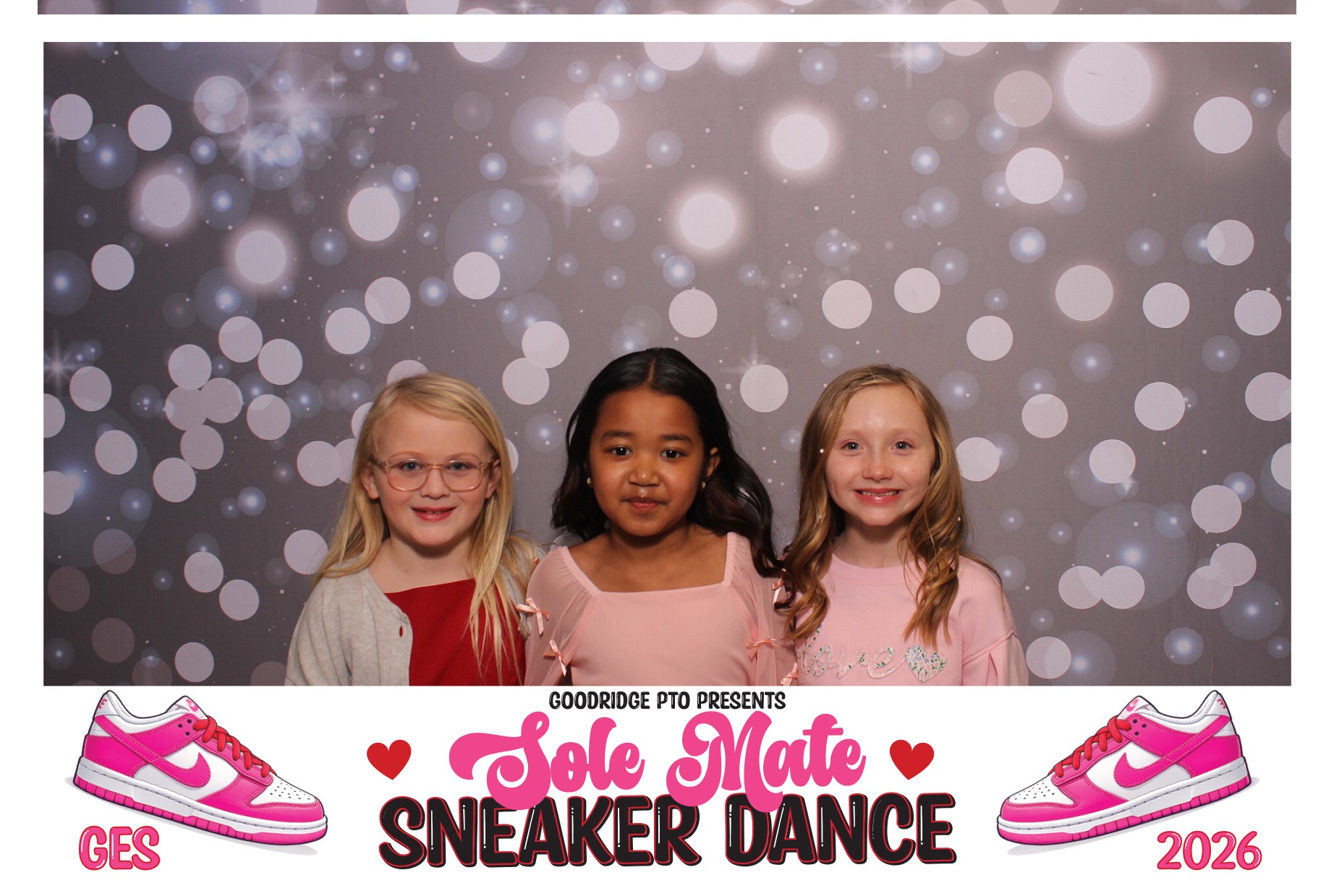 Goodridge Elem Parent Child Dance | View more photos from the event at gallery.photoboothcincy.com/u/PhotoBoothCincy/Goodridge-Elem-Parent-Child-Dance