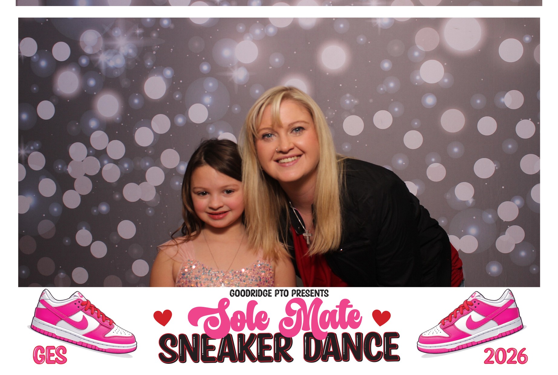 Goodridge Elem Parent Child Dance | View more photos from the event at gallery.photoboothcincy.com/u/PhotoBoothCincy/Goodridge-Elem-Parent-Child-Dance