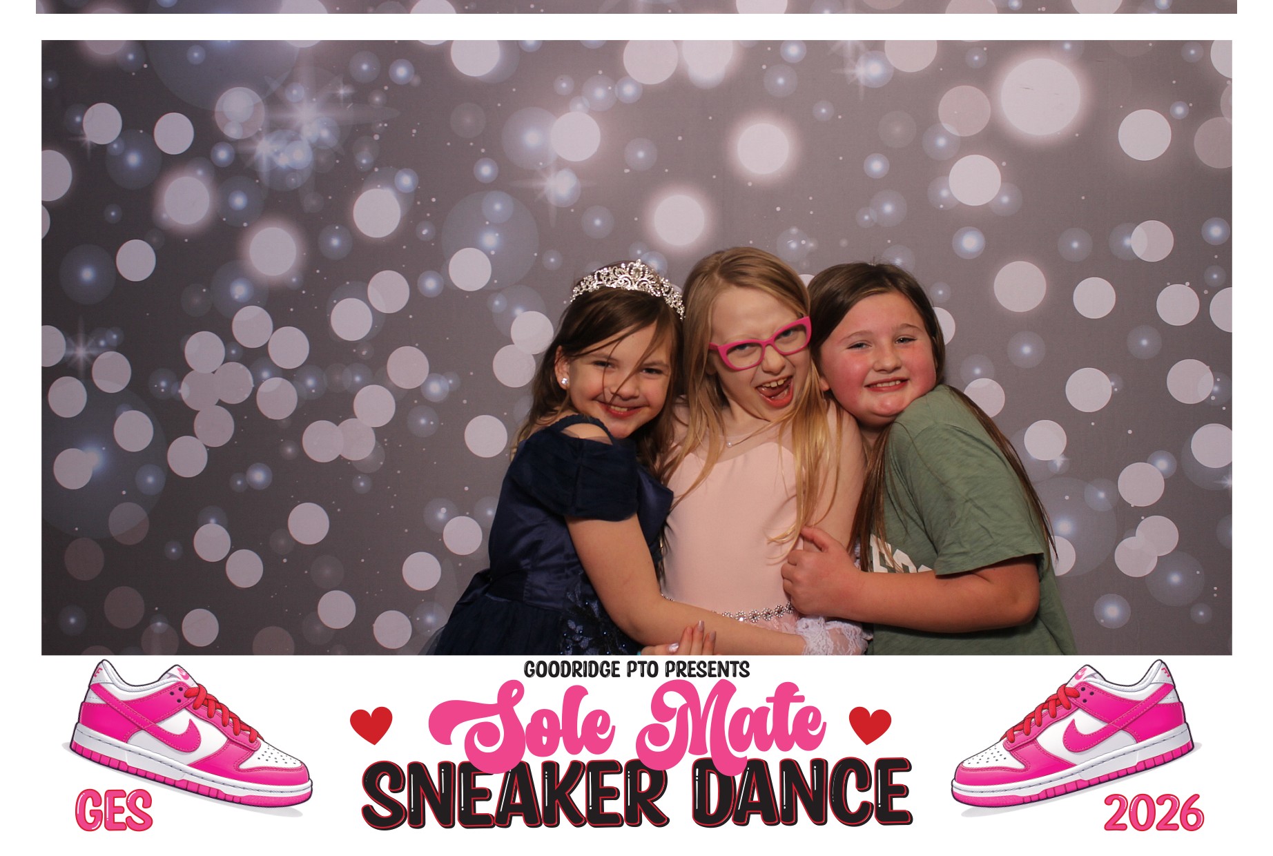 Goodridge Elem Parent Child Dance | View more photos from the event at gallery.photoboothcincy.com/u/PhotoBoothCincy/Goodridge-Elem-Parent-Child-Dance