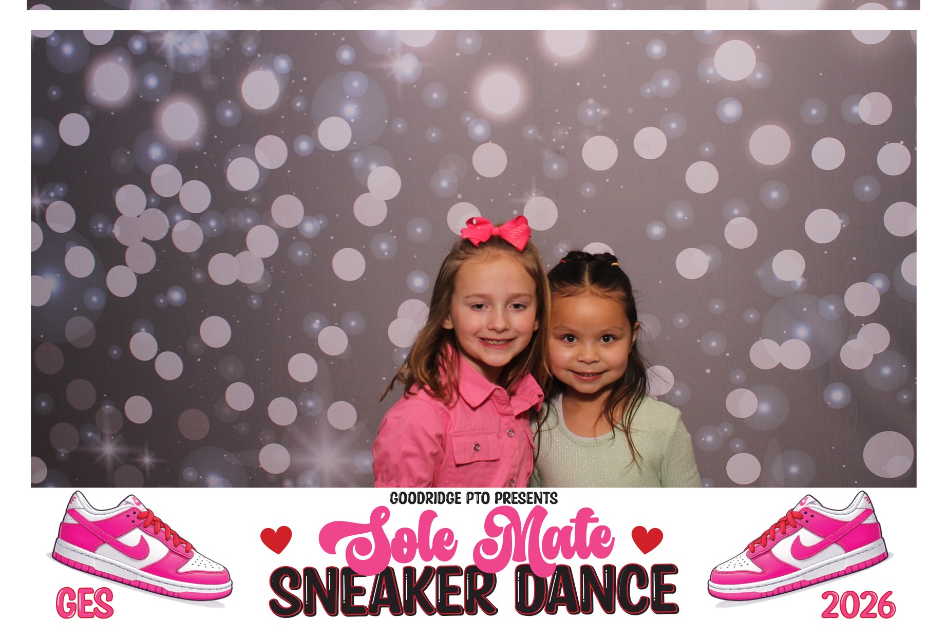 Goodridge Elem Parent Child Dance | View more photos from the event at gallery.photoboothcincy.com/u/PhotoBoothCincy/Goodridge-Elem-Parent-Child-Dance