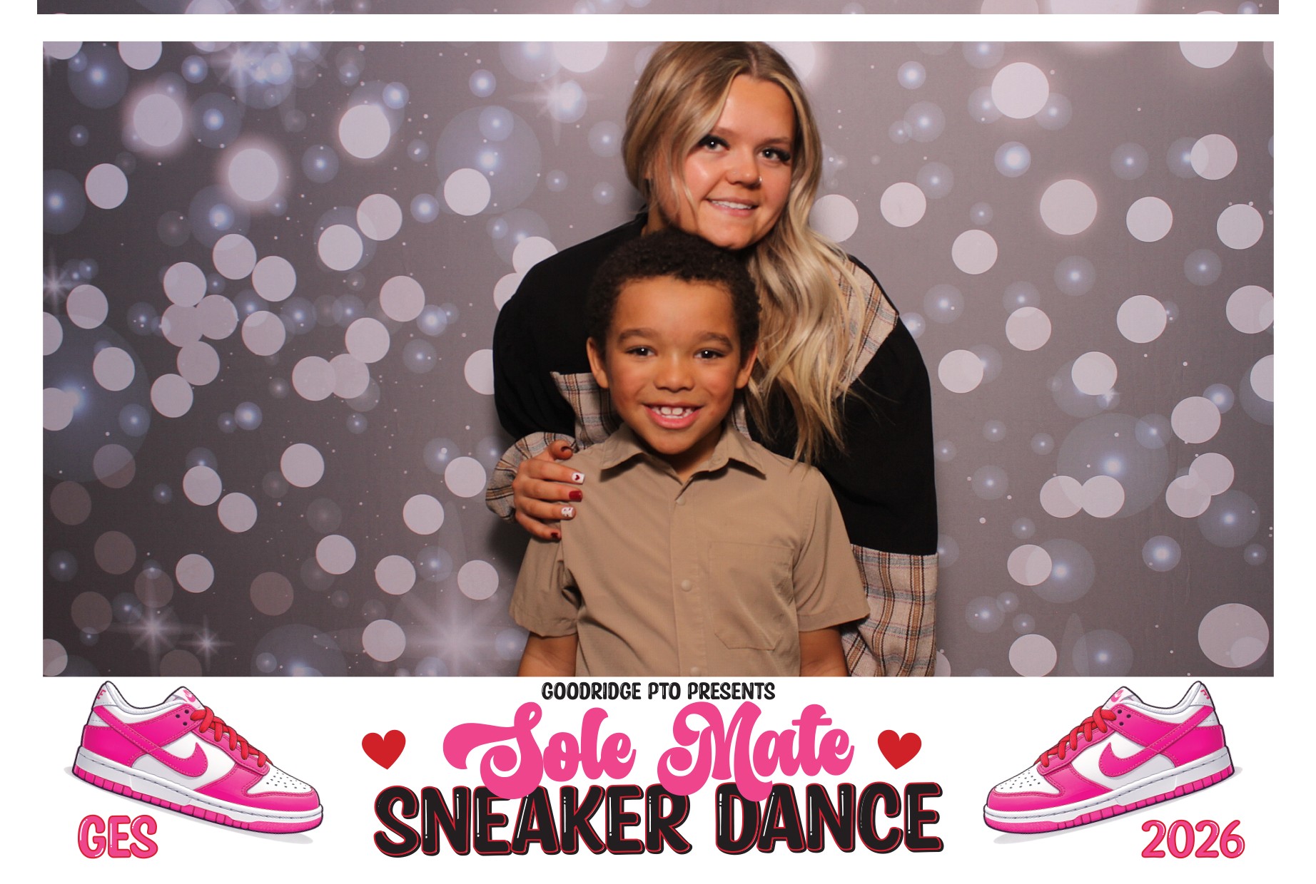Goodridge Elem Parent Child Dance | View more photos from the event at gallery.photoboothcincy.com/u/PhotoBoothCincy/Goodridge-Elem-Parent-Child-Dance
