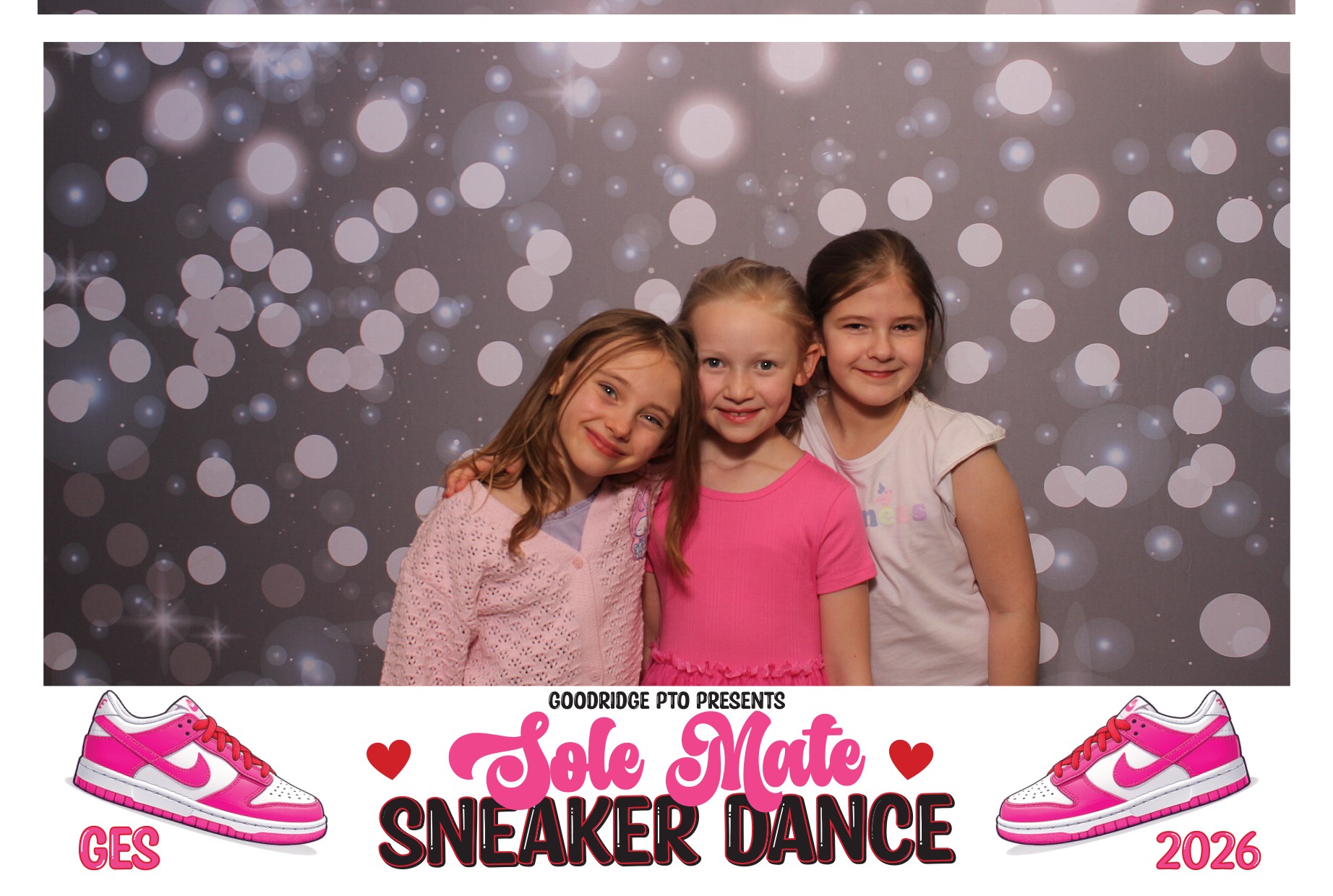 Goodridge Elem Parent Child Dance | View more photos from the event at gallery.photoboothcincy.com/u/PhotoBoothCincy/Goodridge-Elem-Parent-Child-Dance
