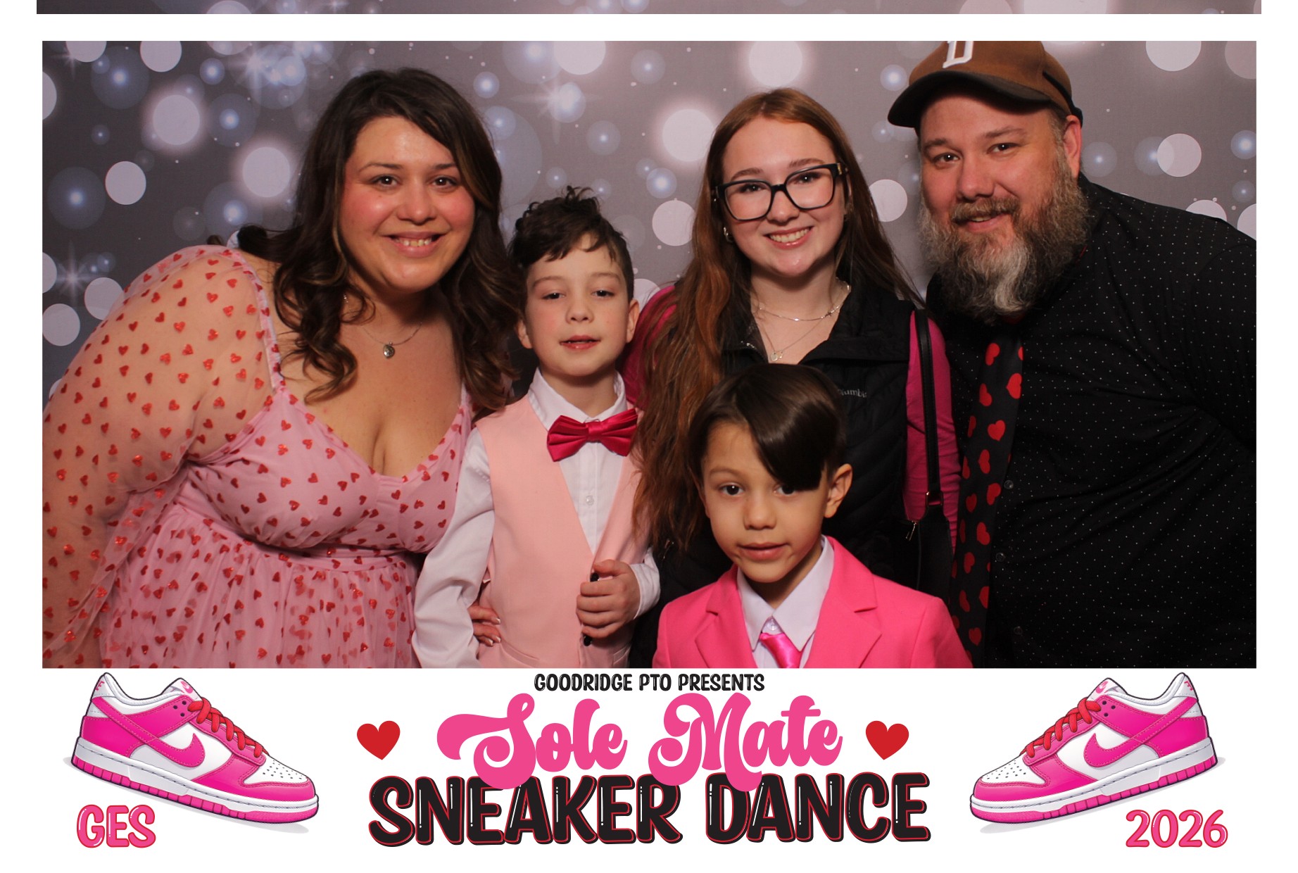 Goodridge Elem Parent Child Dance | View more photos from the event at gallery.photoboothcincy.com/u/PhotoBoothCincy/Goodridge-Elem-Parent-Child-Dance
