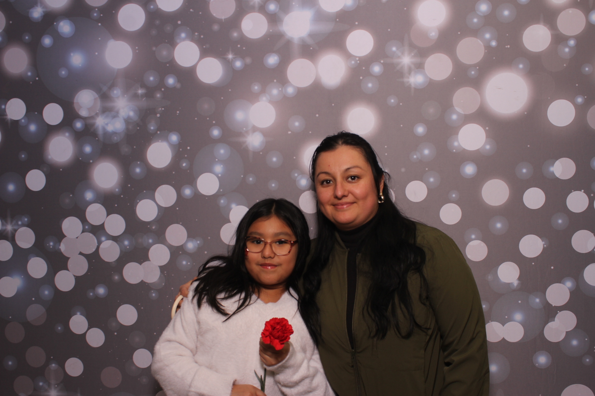 Goodridge Elem Parent Child Dance | View more photos from the event at gallery.photoboothcincy.com/u/PhotoBoothCincy/Goodridge-Elem-Parent-Child-Dance