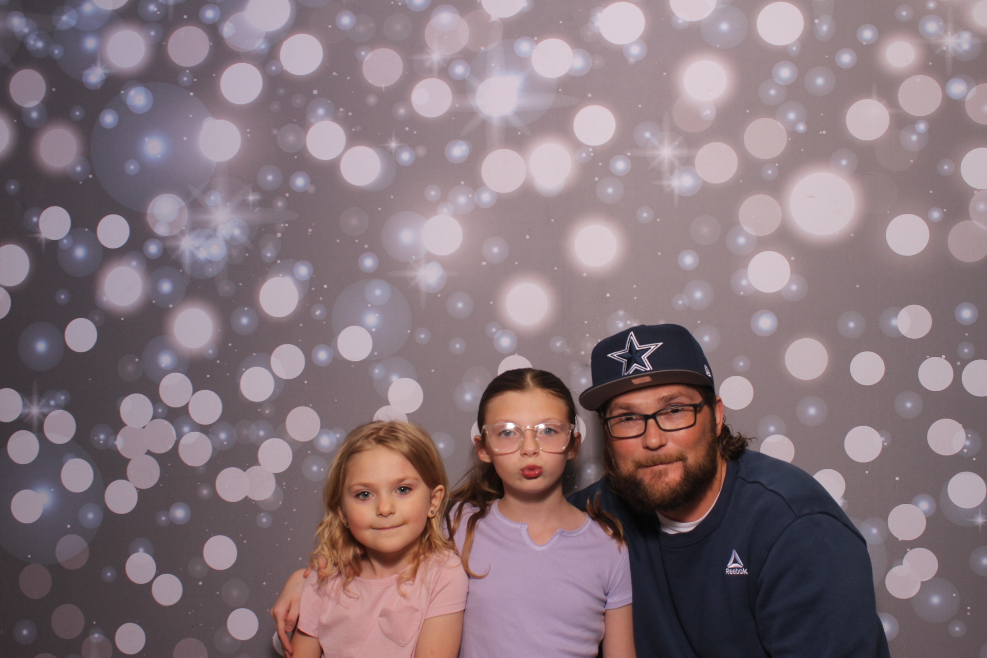 Goodridge Elem Parent Child Dance | View more photos from the event at gallery.photoboothcincy.com/u/PhotoBoothCincy/Goodridge-Elem-Parent-Child-Dance