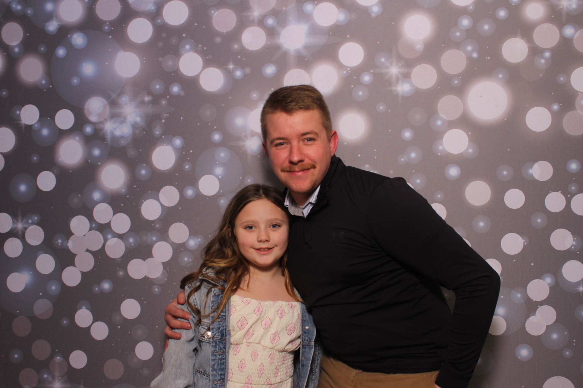 Goodridge Elem Parent Child Dance | View more photos from the event at gallery.photoboothcincy.com/u/PhotoBoothCincy/Goodridge-Elem-Parent-Child-Dance