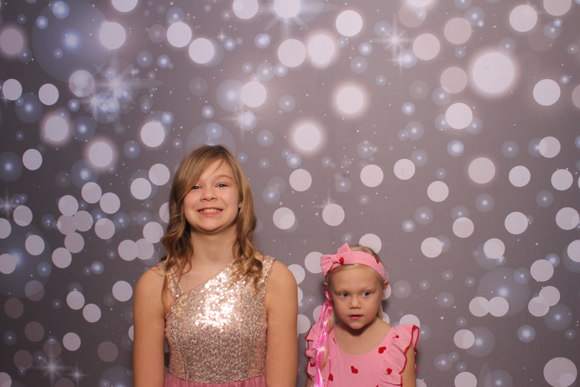 Goodridge Elem Parent Child Dance | View more photos from the event at gallery.photoboothcincy.com/u/PhotoBoothCincy/Goodridge-Elem-Parent-Child-Dance