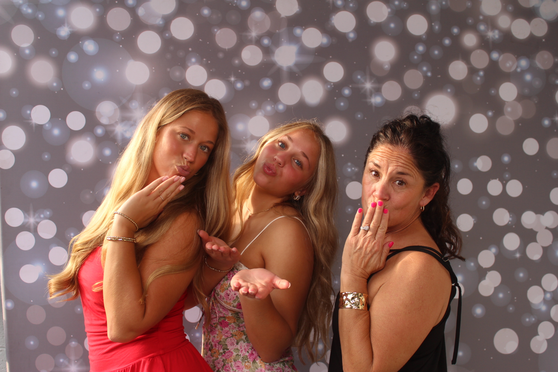 Grey Goose's Final Pour Graduation Edition 2026 | View more photos from the event at gallery.photoboothcincy.com/u/PhotoBoothCincy/Grey-Gooses-Final-Pour-Graduation-Edition-2026