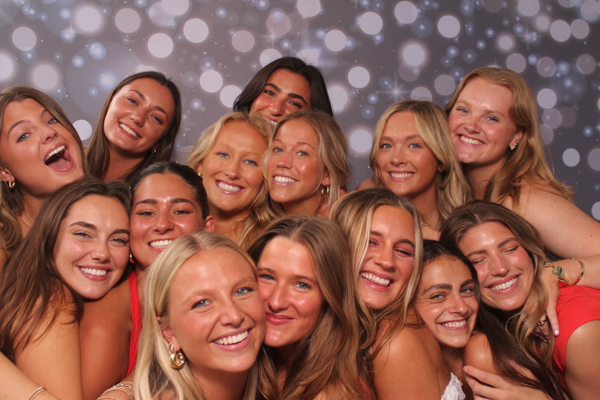 Grey Goose's Final Pour Graduation Edition 2026 | View more photos from the event at gallery.photoboothcincy.com/u/PhotoBoothCincy/Grey-Gooses-Final-Pour-Graduation-Edition-2026
