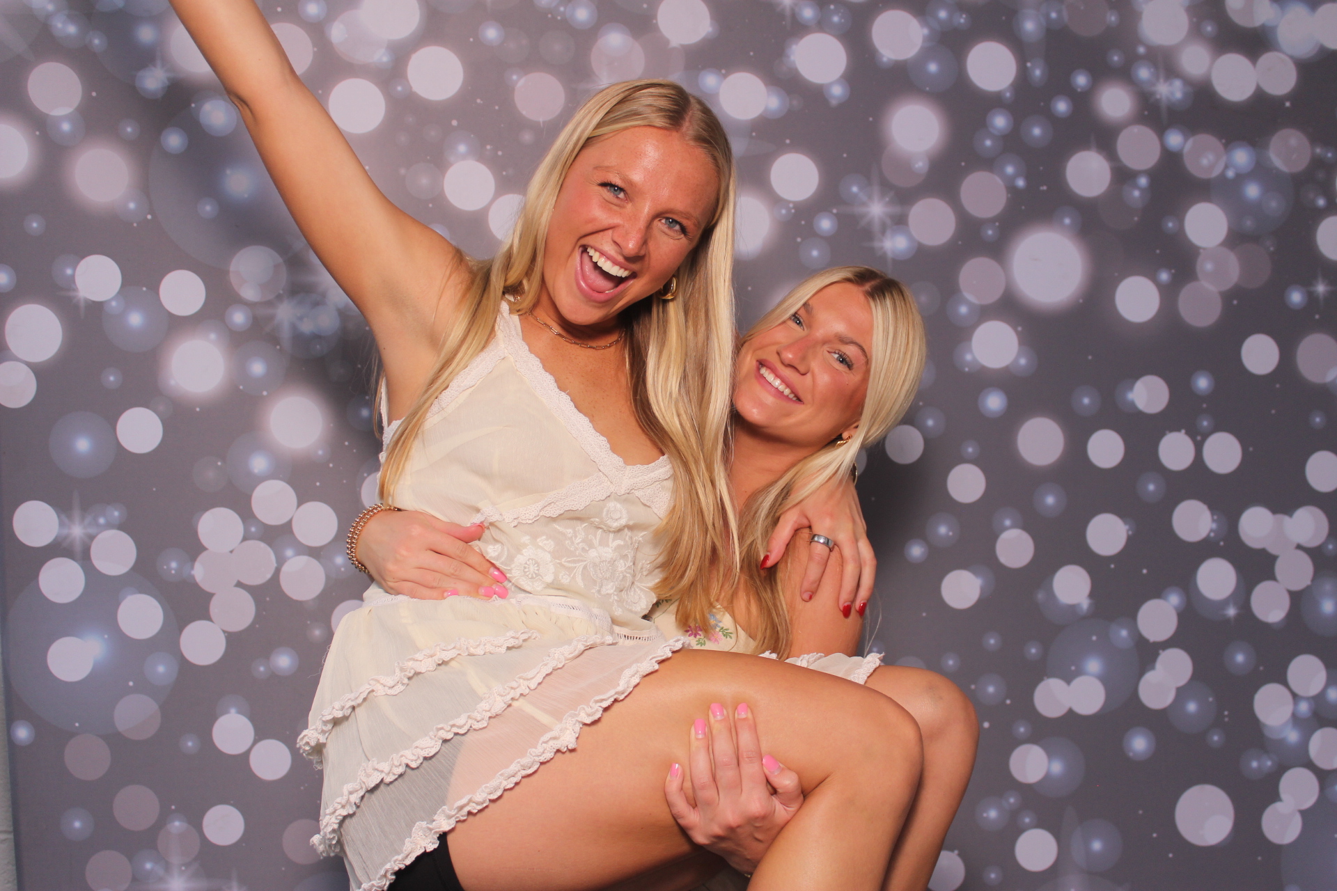 Grey Goose's Final Pour Graduation Edition 2026 | View more photos from the event at gallery.photoboothcincy.com/u/PhotoBoothCincy/Grey-Gooses-Final-Pour-Graduation-Edition-2026