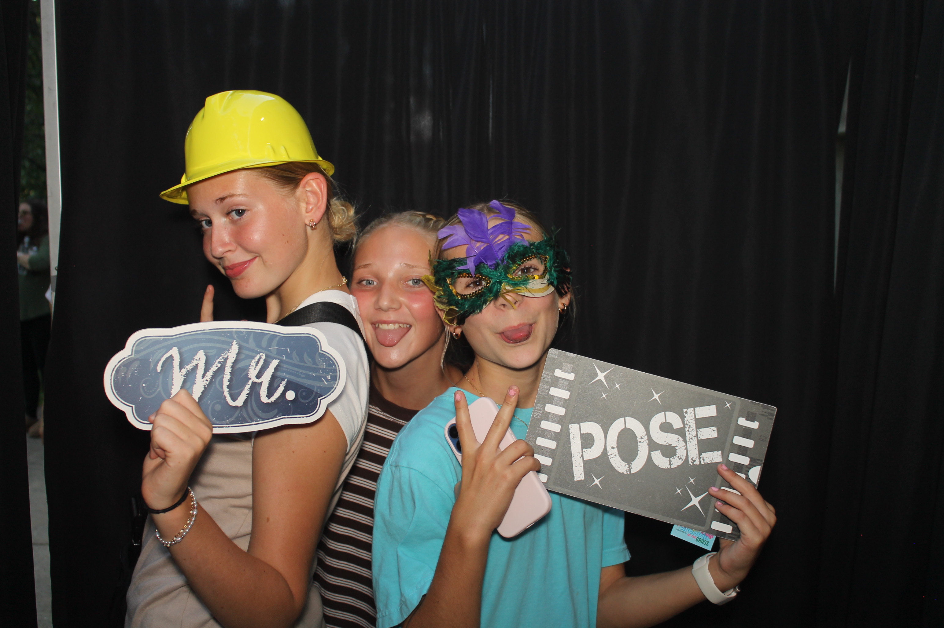 Groovin' On The Grass | View more photos from the event at gallery.photoboothcincy.com/u/PhotoBoothCincy/Groovin-On-The-Grass