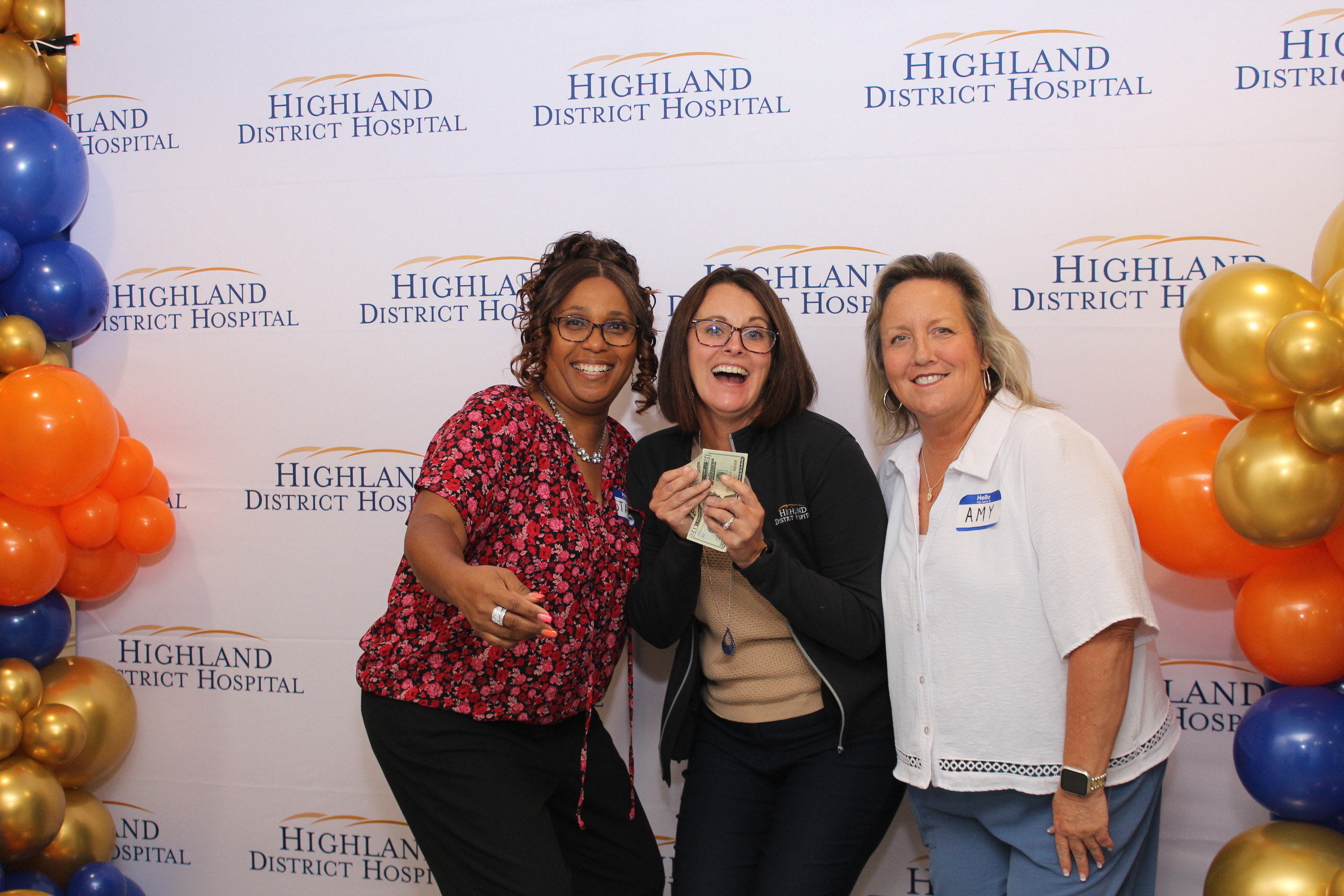 HDH Employee Recognition Banquet | View more photos from the event at gallery.photoboothcincy.com/u/PhotoBoothCincy/HDH-Employee-Recognition-Banquet