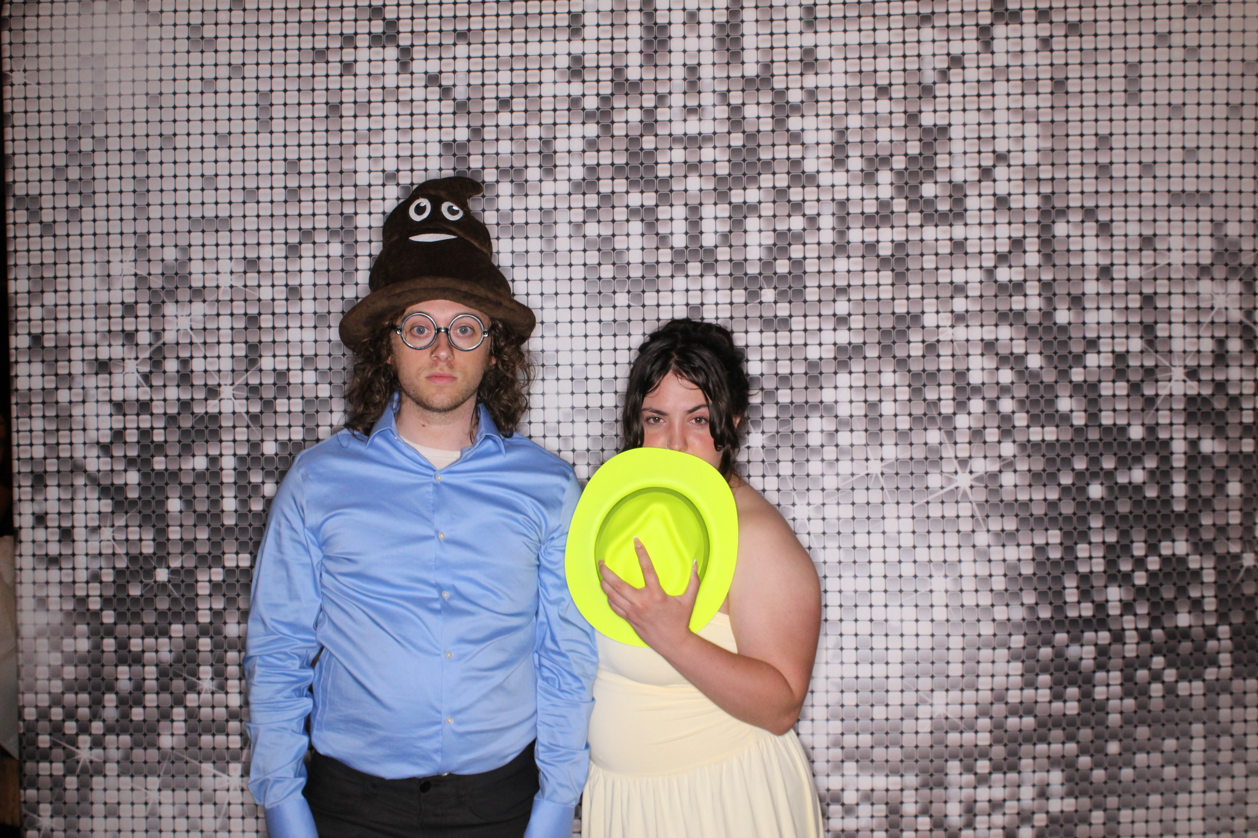 Hanna & Joey Dillon Wedding | View more photos from the event at gallery.photoboothcincy.com/u/PhotoBoothCincy/Hanna-Joey-Dillon-Wedding