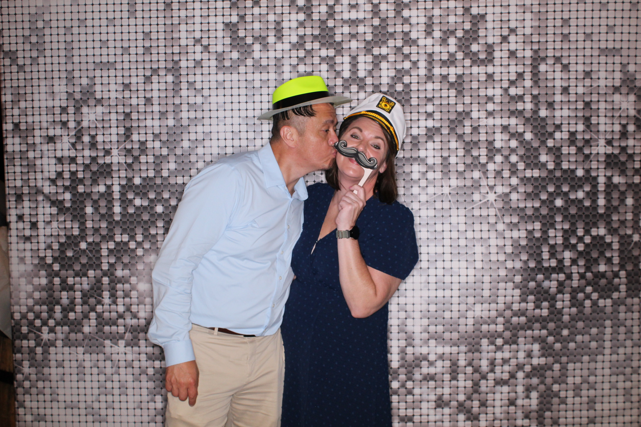 Hanna & Joey Dillon Wedding | View more photos from the event at gallery.photoboothcincy.com/u/PhotoBoothCincy/Hanna-Joey-Dillon-Wedding