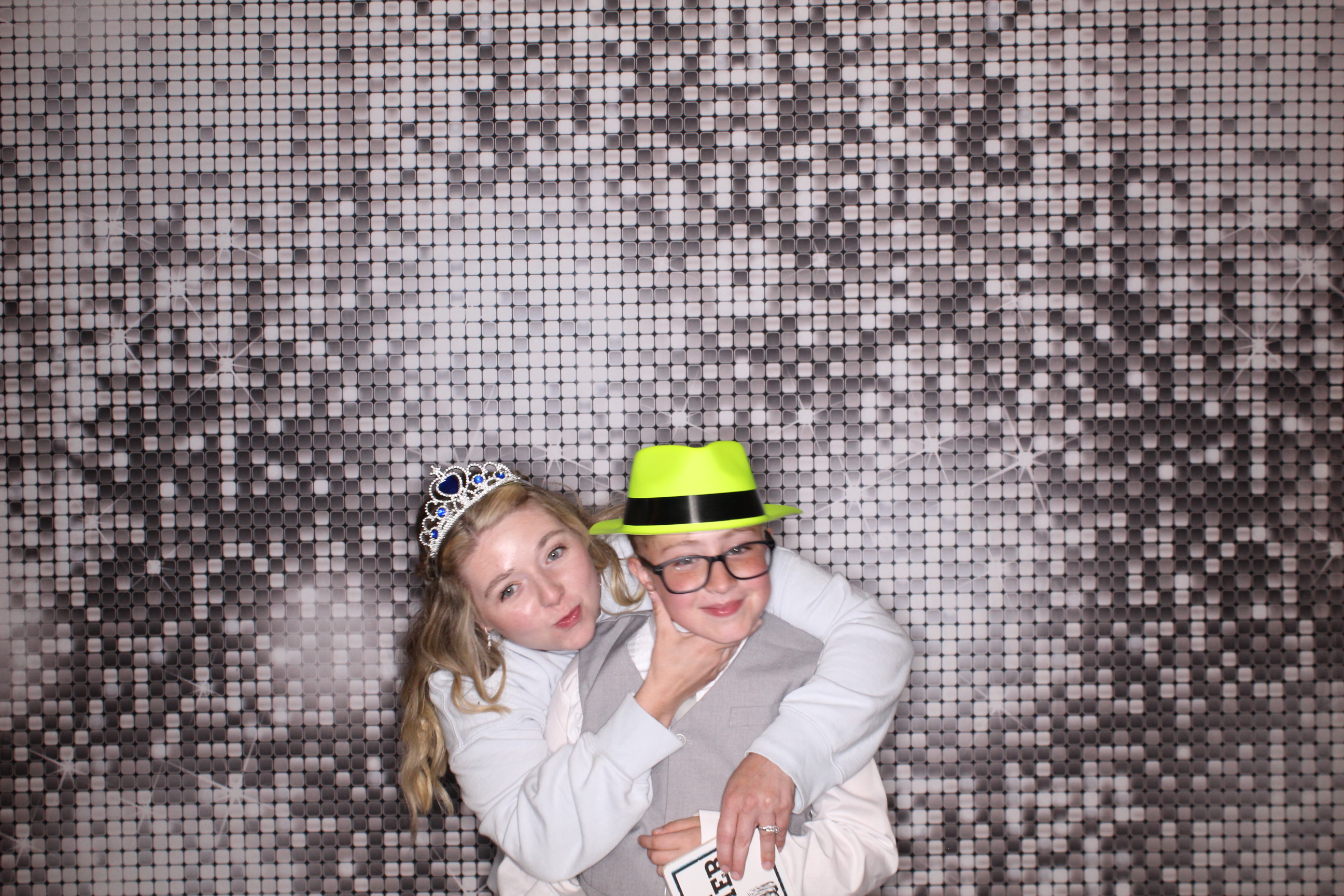 Hanna & Joey Dillon Wedding | View more photos from the event at gallery.photoboothcincy.com/u/PhotoBoothCincy/Hanna-Joey-Dillon-Wedding