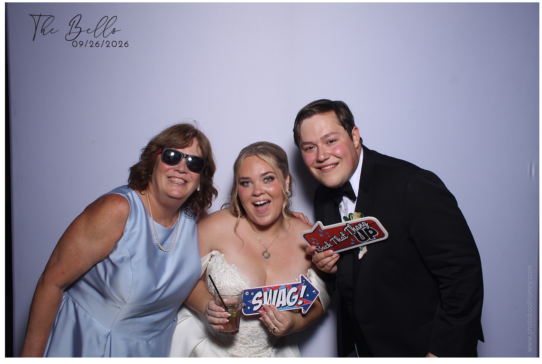 Hanna & Nick Wedding | View more photos from the event at gallery.photoboothcincy.com/u/PhotoBoothCincy/Hanna-Nick-Wedding