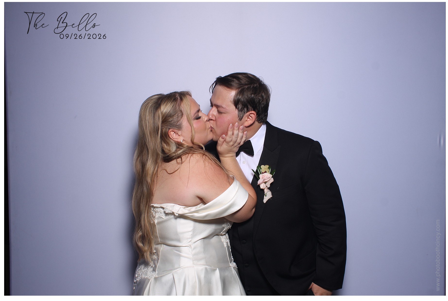 Hanna & Nick Wedding | View more photos from the event at gallery.photoboothcincy.com/u/PhotoBoothCincy/Hanna-Nick-Wedding