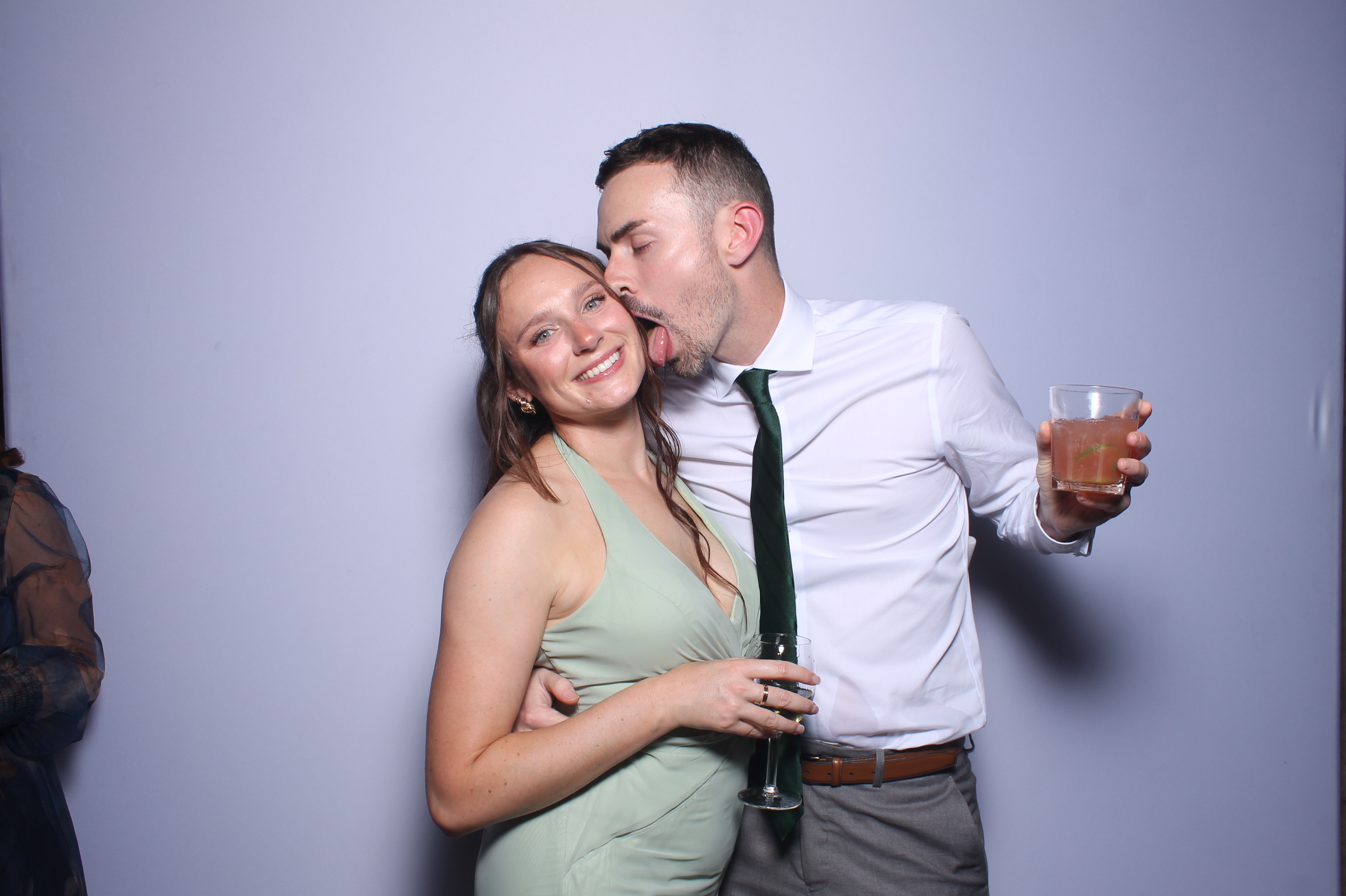 Hanna & Nick Wedding | View more photos from the event at gallery.photoboothcincy.com/u/PhotoBoothCincy/Hanna-Nick-Wedding