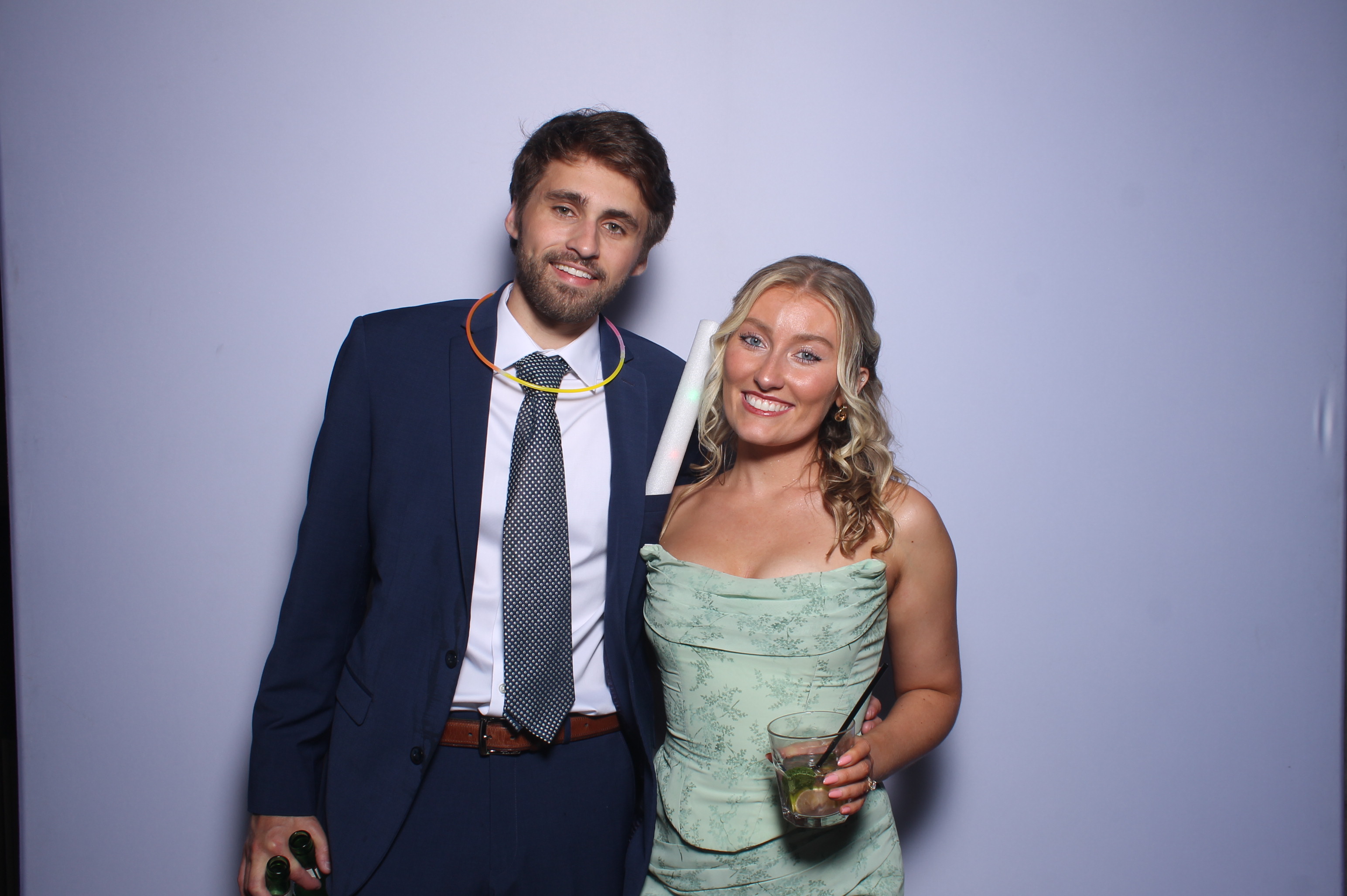 Hanna & Nick Wedding | View more photos from the event at gallery.photoboothcincy.com/u/PhotoBoothCincy/Hanna-Nick-Wedding