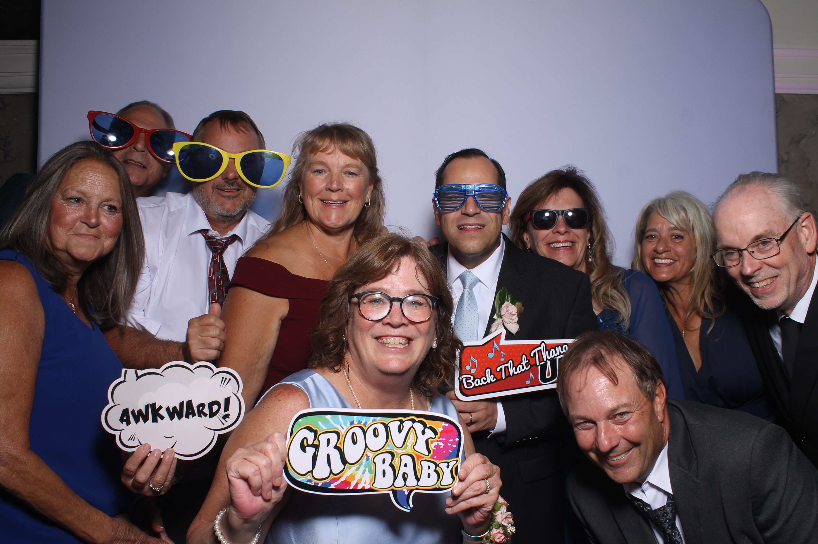 Hanna & Nick Wedding | View more photos from the event at gallery.photoboothcincy.com/u/PhotoBoothCincy/Hanna-Nick-Wedding