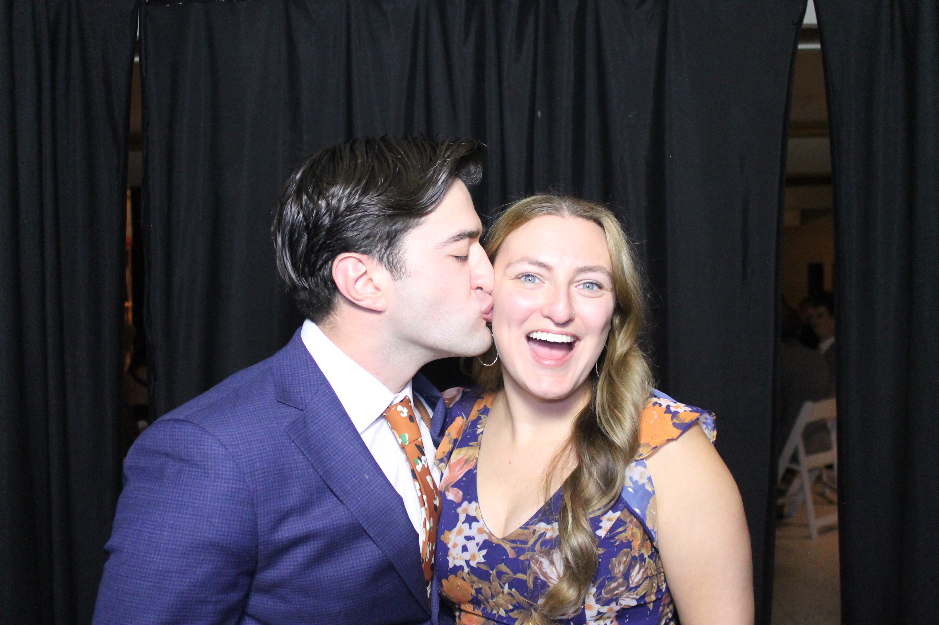 Hannah & Zack Wedding | View more photos from the event at gallery.photoboothcincy.com/u/PhotoBoothCincy/Hannah-Zack-Wedding