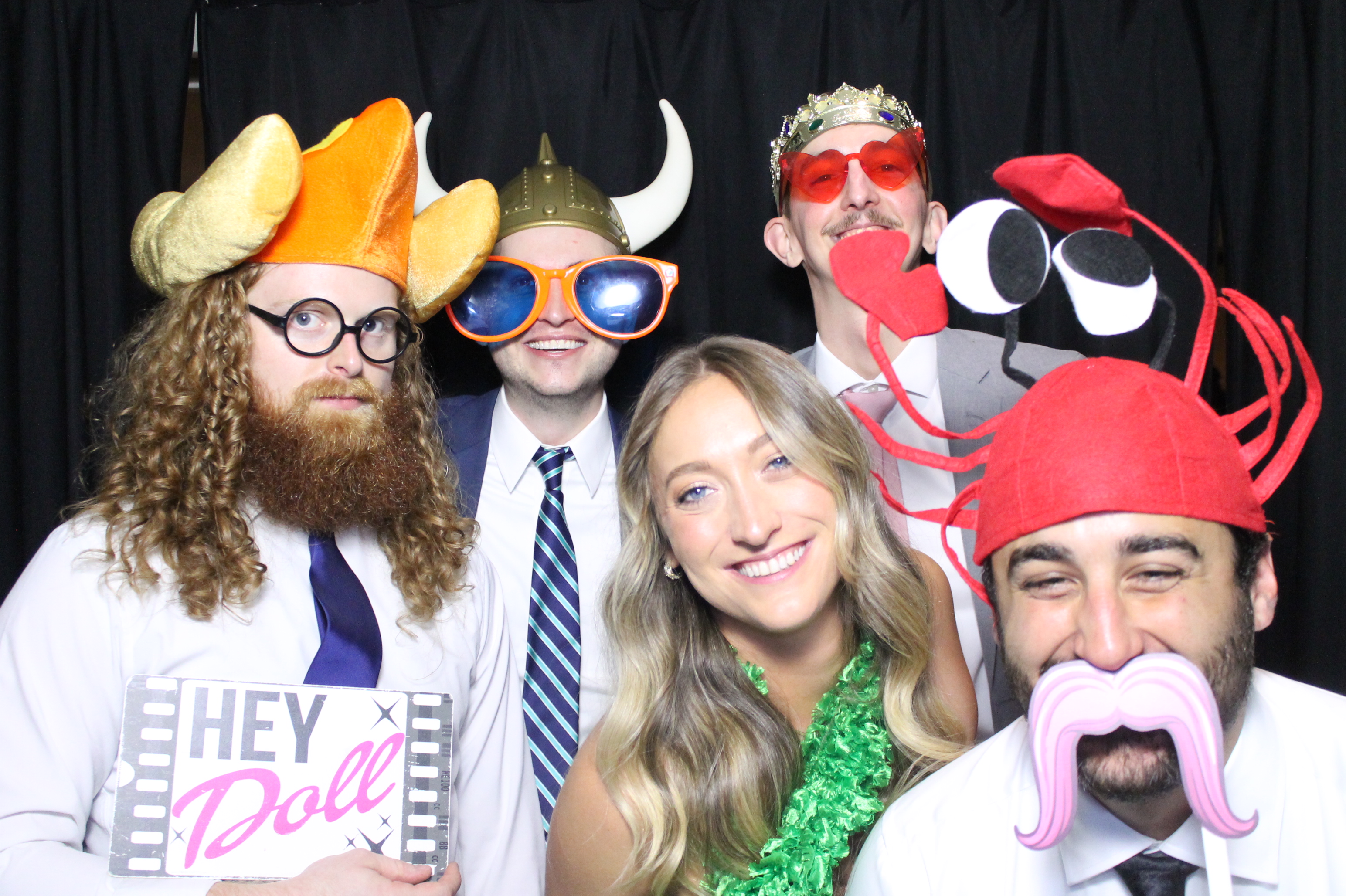 Hannah & Zack Wedding | View more photos from the event at gallery.photoboothcincy.com/u/PhotoBoothCincy/Hannah-Zack-Wedding
