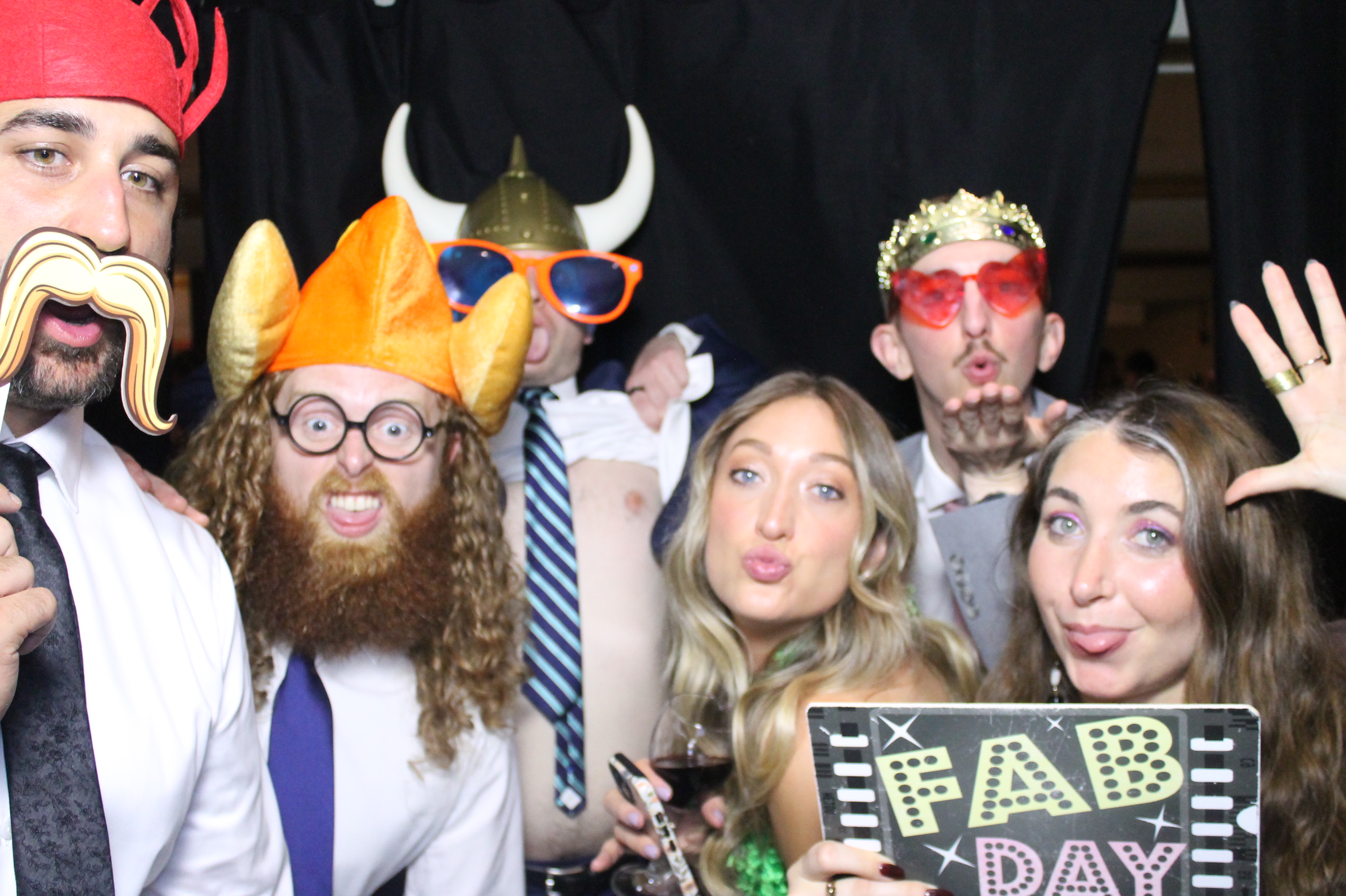 Hannah & Zack Wedding | View more photos from the event at gallery.photoboothcincy.com/u/PhotoBoothCincy/Hannah-Zack-Wedding