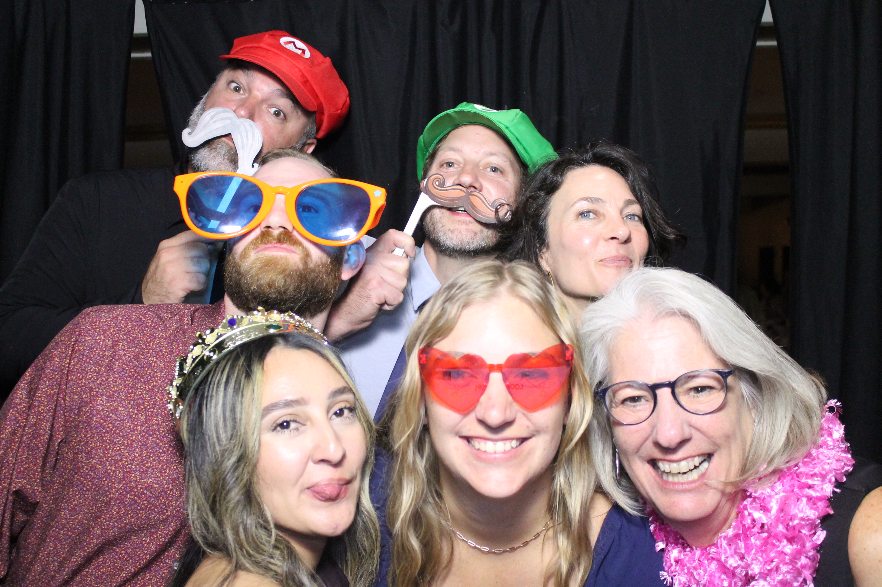 Hannah & Zack Wedding | View more photos from the event at gallery.photoboothcincy.com/u/PhotoBoothCincy/Hannah-Zack-Wedding