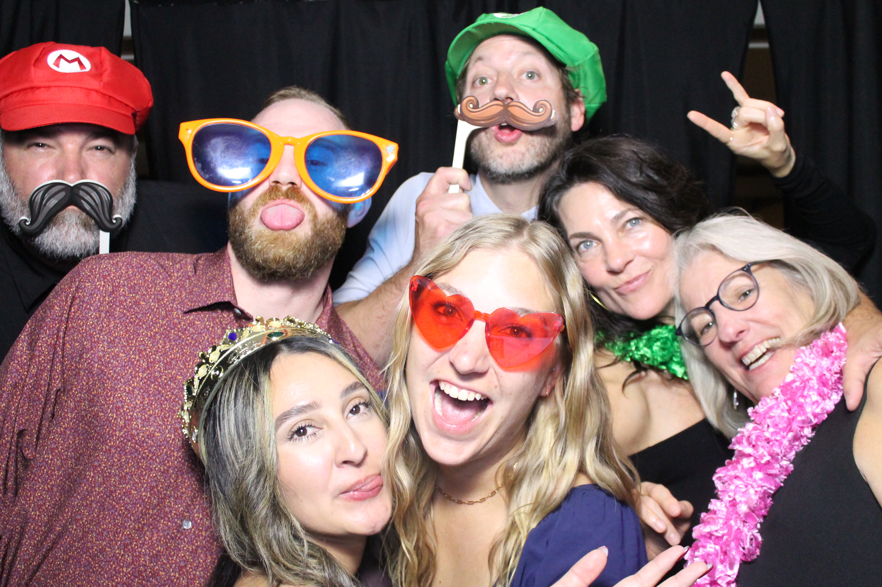 Hannah & Zack Wedding | View more photos from the event at gallery.photoboothcincy.com/u/PhotoBoothCincy/Hannah-Zack-Wedding