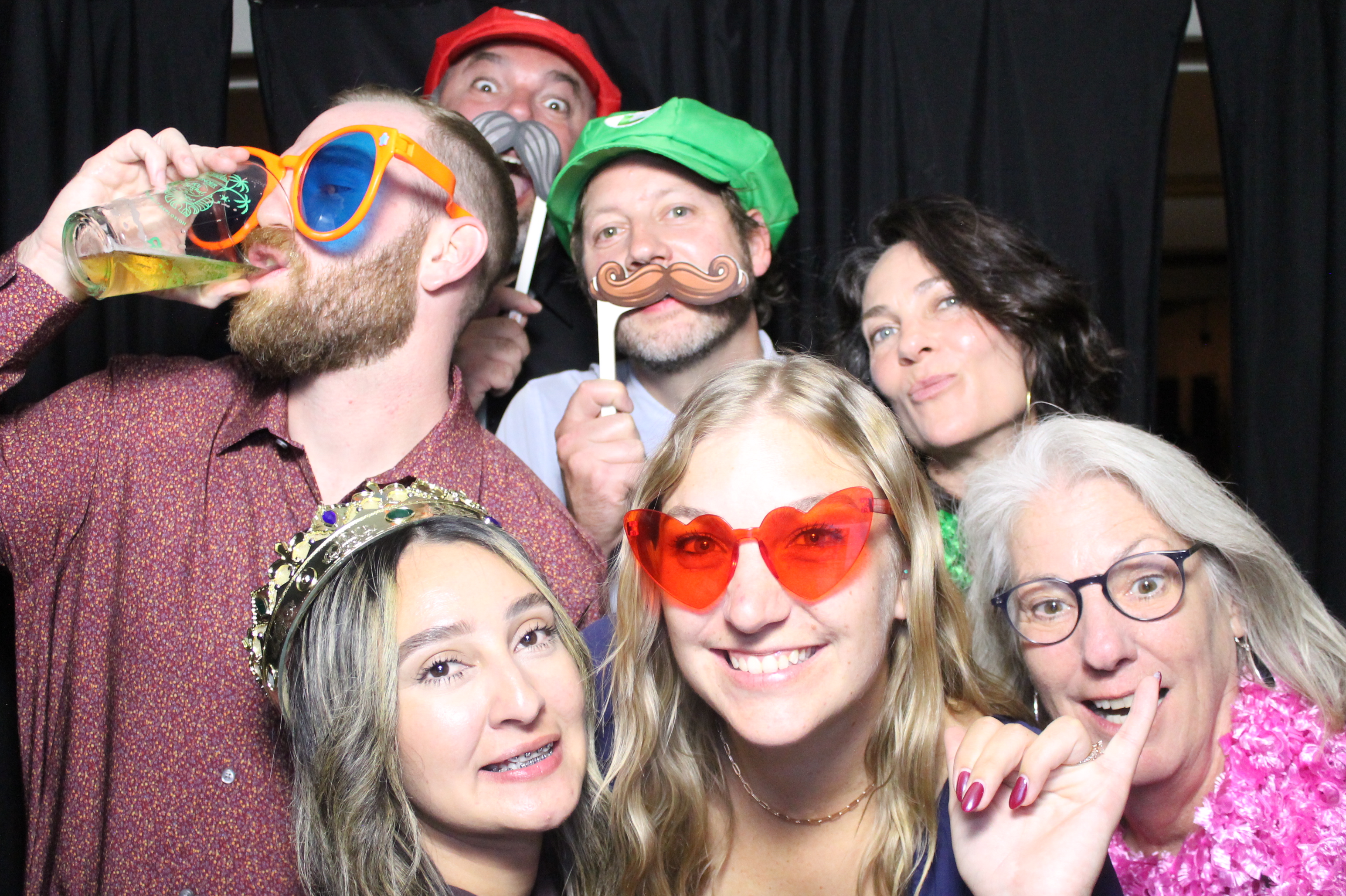 Hannah & Zack Wedding | View more photos from the event at gallery.photoboothcincy.com/u/PhotoBoothCincy/Hannah-Zack-Wedding