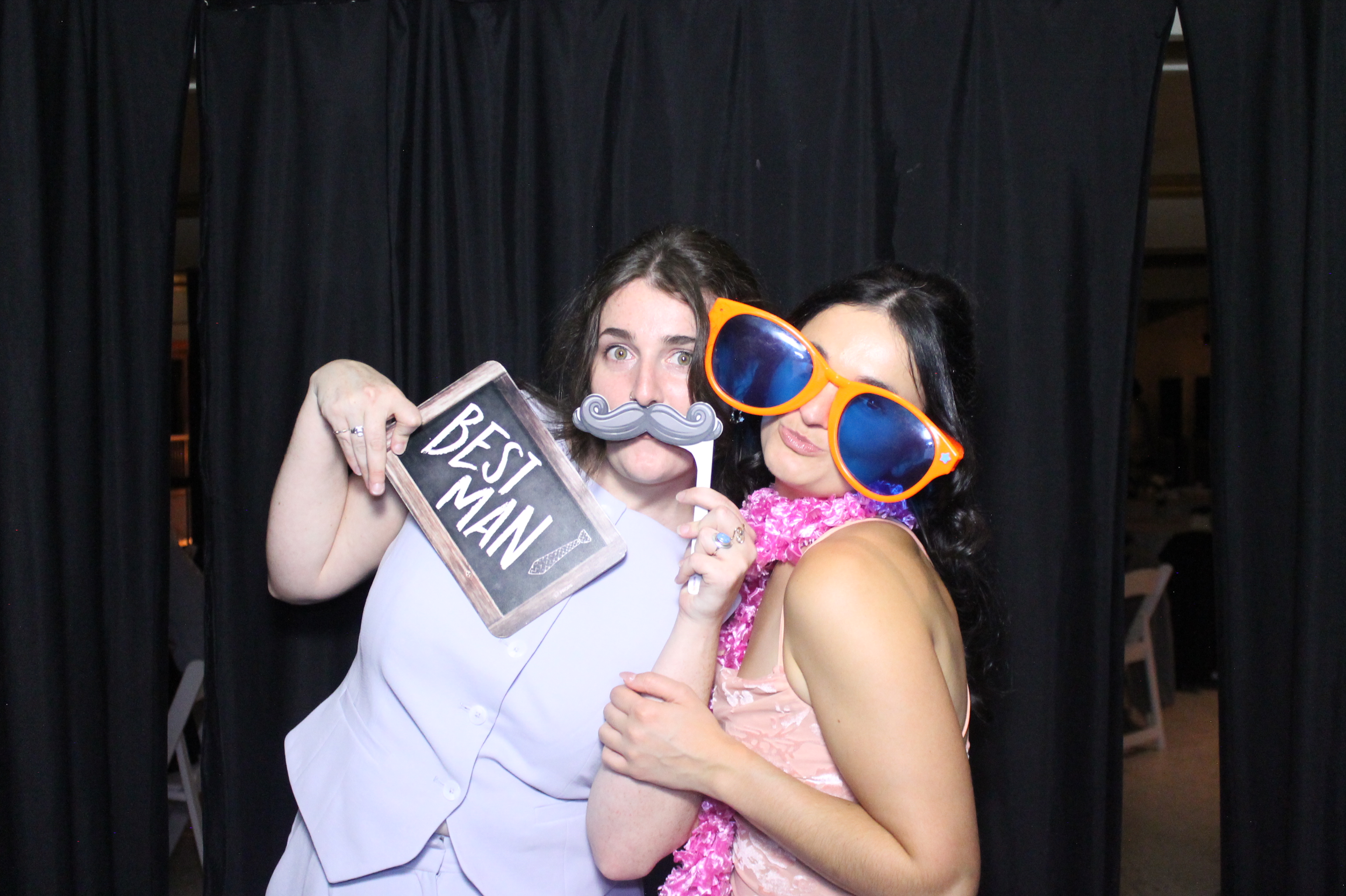 Hannah & Zack Wedding | View more photos from the event at gallery.photoboothcincy.com/u/PhotoBoothCincy/Hannah-Zack-Wedding