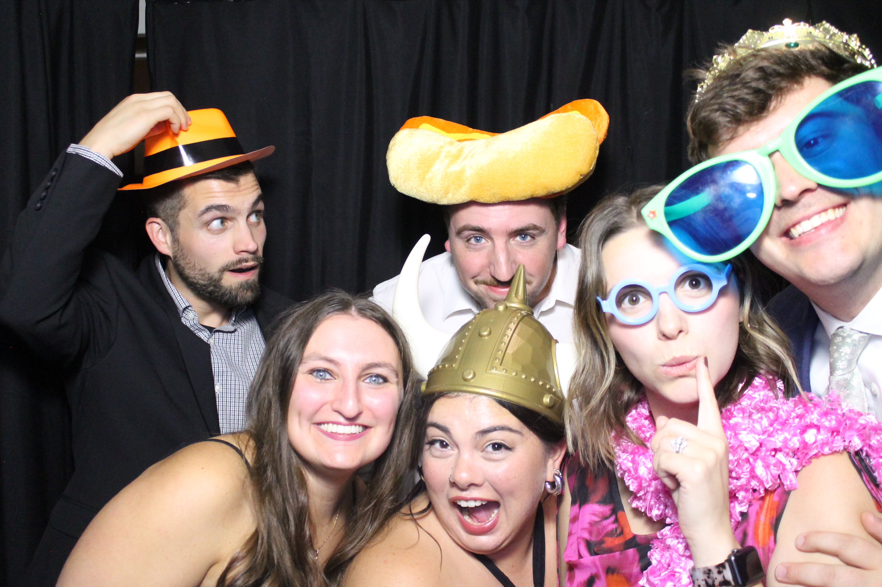 Hannah & Zack Wedding | View more photos from the event at gallery.photoboothcincy.com/u/PhotoBoothCincy/Hannah-Zack-Wedding