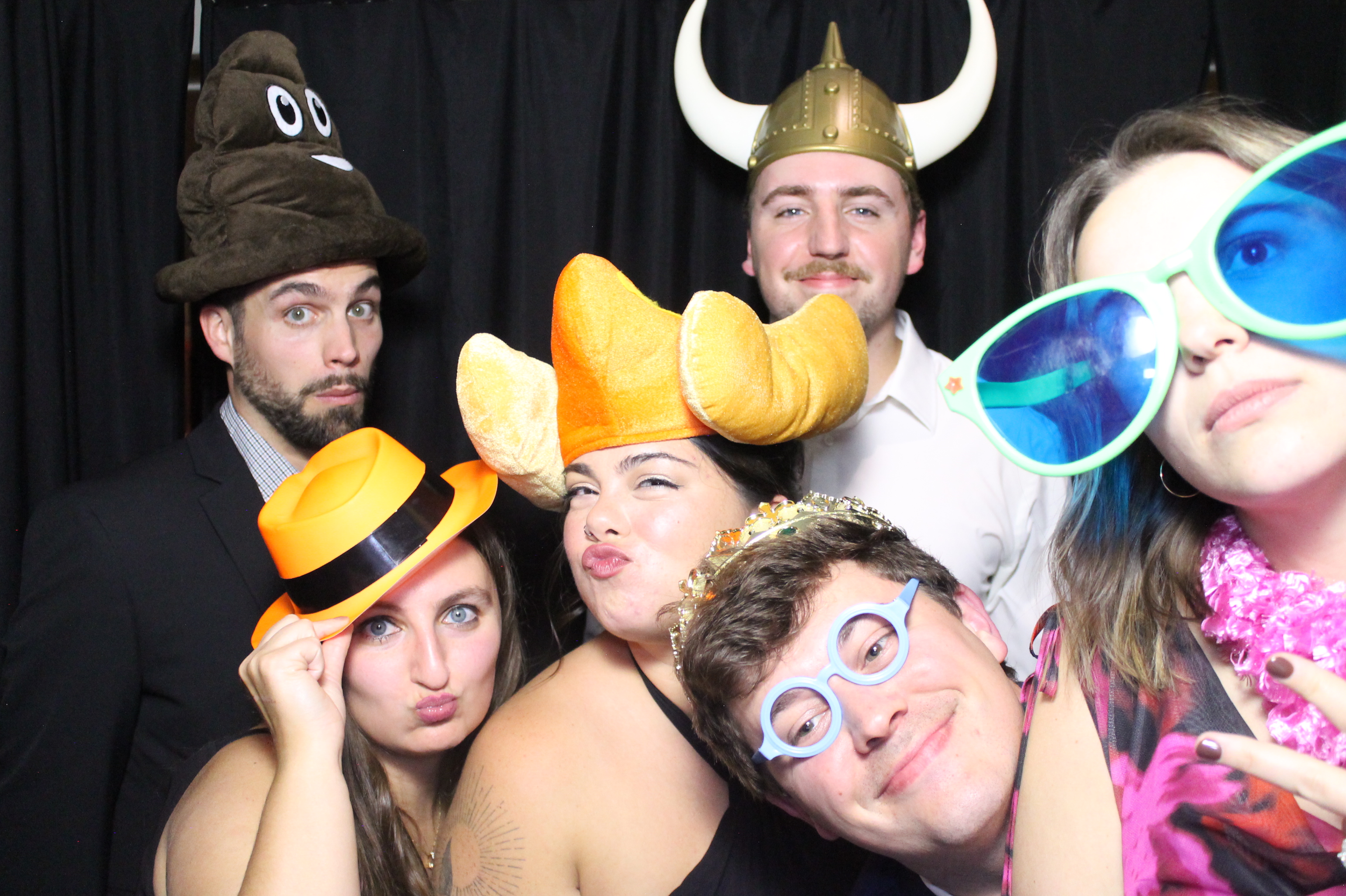 Hannah & Zack Wedding | View more photos from the event at gallery.photoboothcincy.com/u/PhotoBoothCincy/Hannah-Zack-Wedding