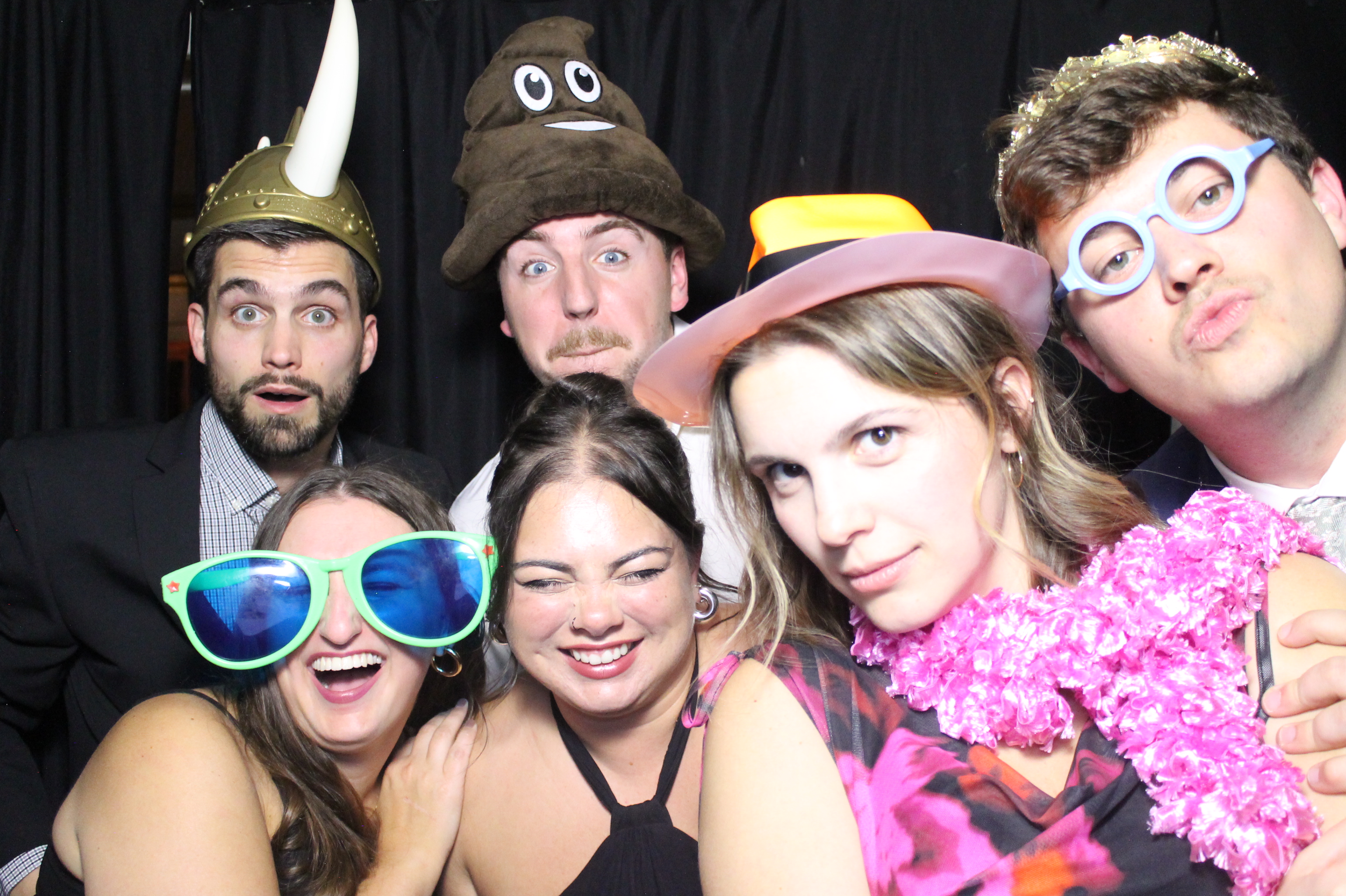 Hannah & Zack Wedding | View more photos from the event at gallery.photoboothcincy.com/u/PhotoBoothCincy/Hannah-Zack-Wedding