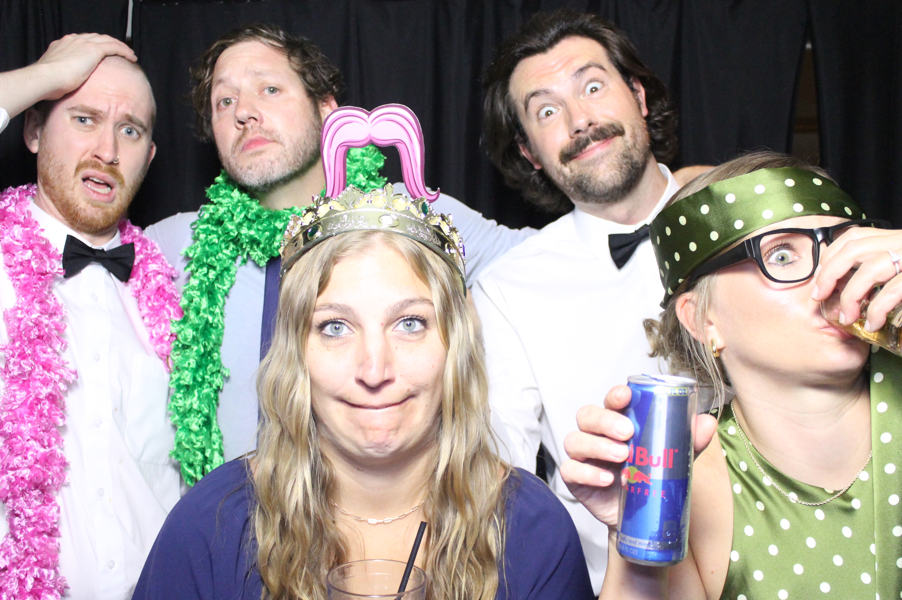 Hannah & Zack Wedding | View more photos from the event at gallery.photoboothcincy.com/u/PhotoBoothCincy/Hannah-Zack-Wedding