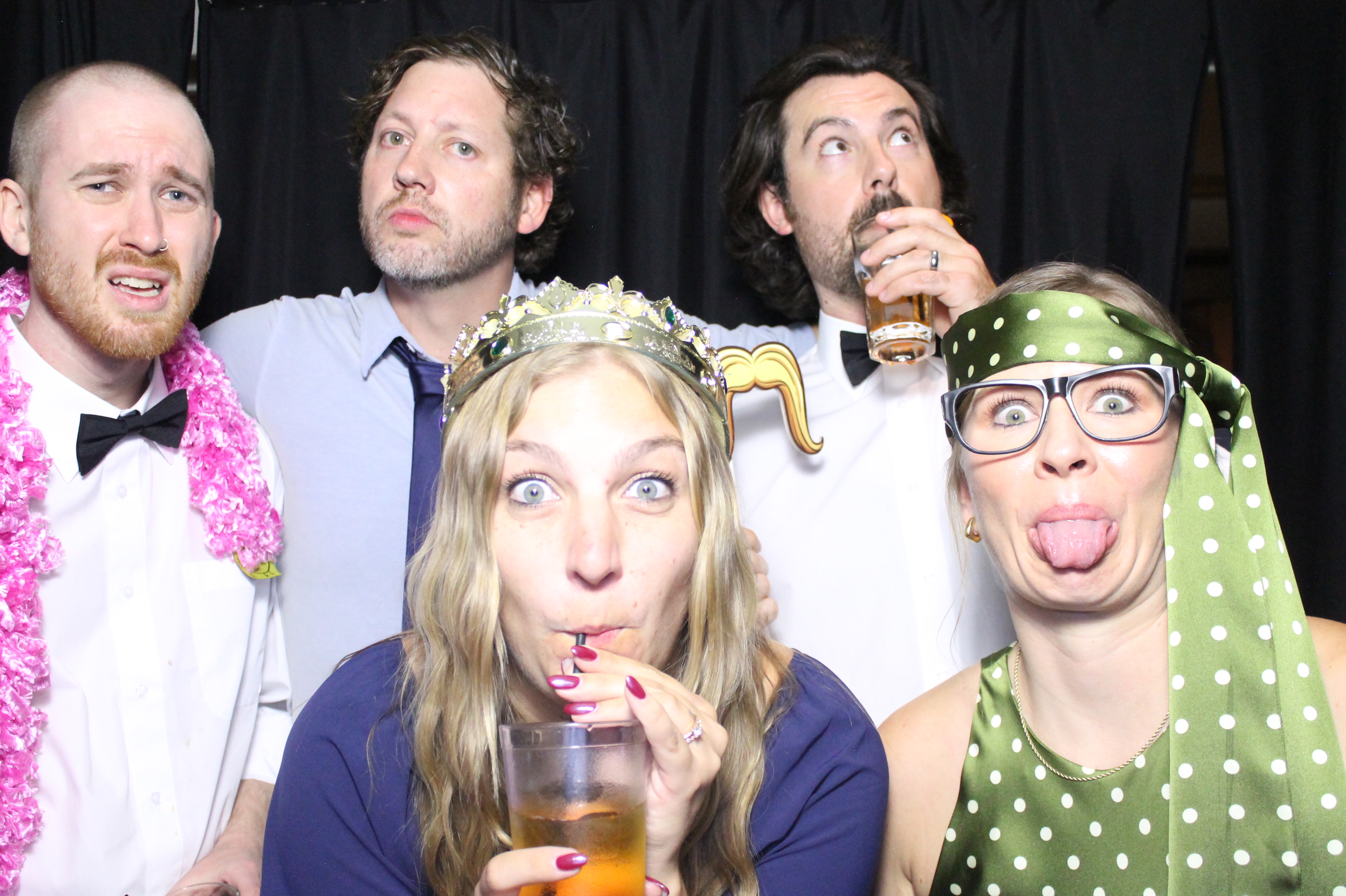 Hannah & Zack Wedding | View more photos from the event at gallery.photoboothcincy.com/u/PhotoBoothCincy/Hannah-Zack-Wedding