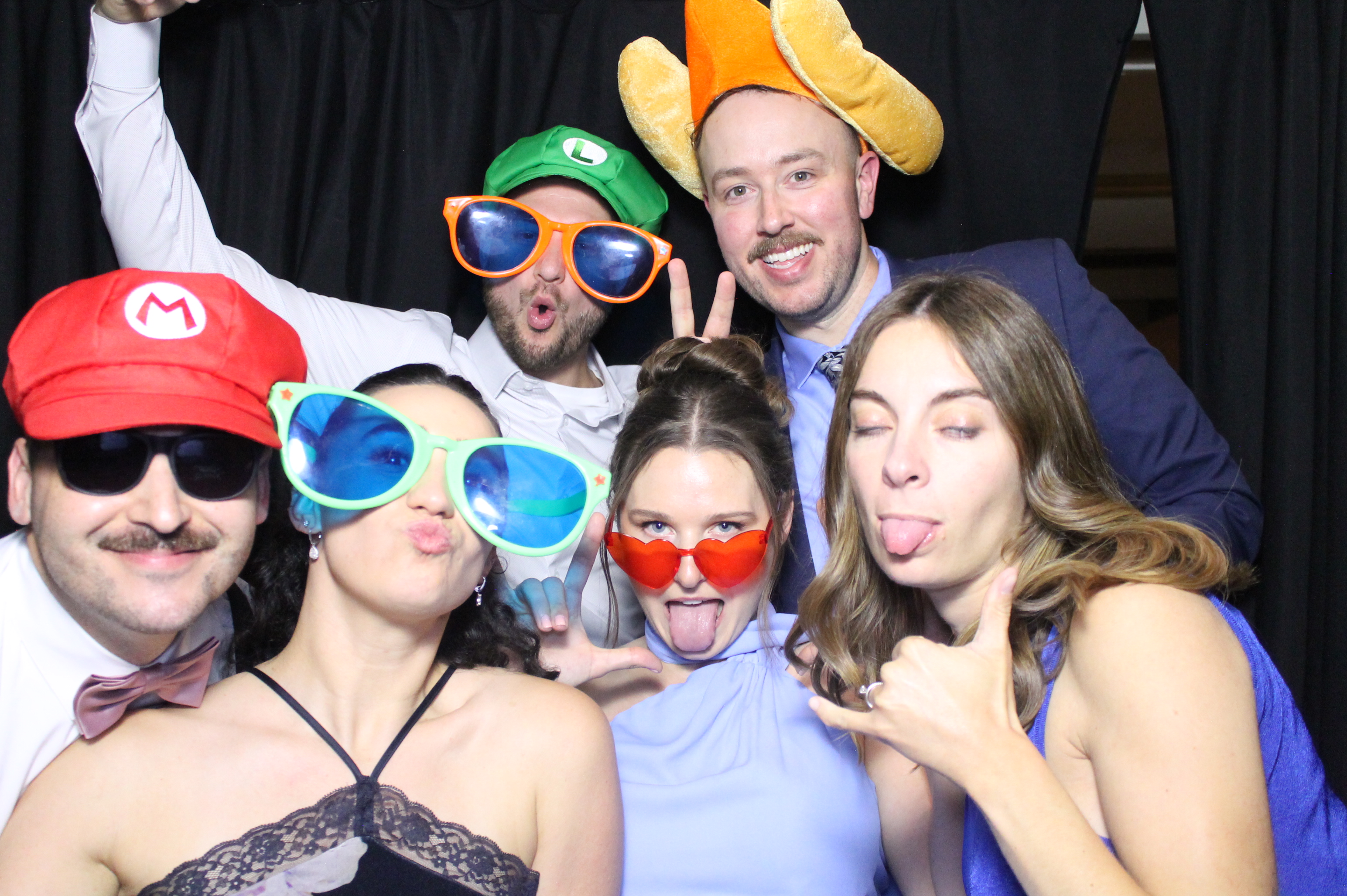 Hannah & Zack Wedding | View more photos from the event at gallery.photoboothcincy.com/u/PhotoBoothCincy/Hannah-Zack-Wedding