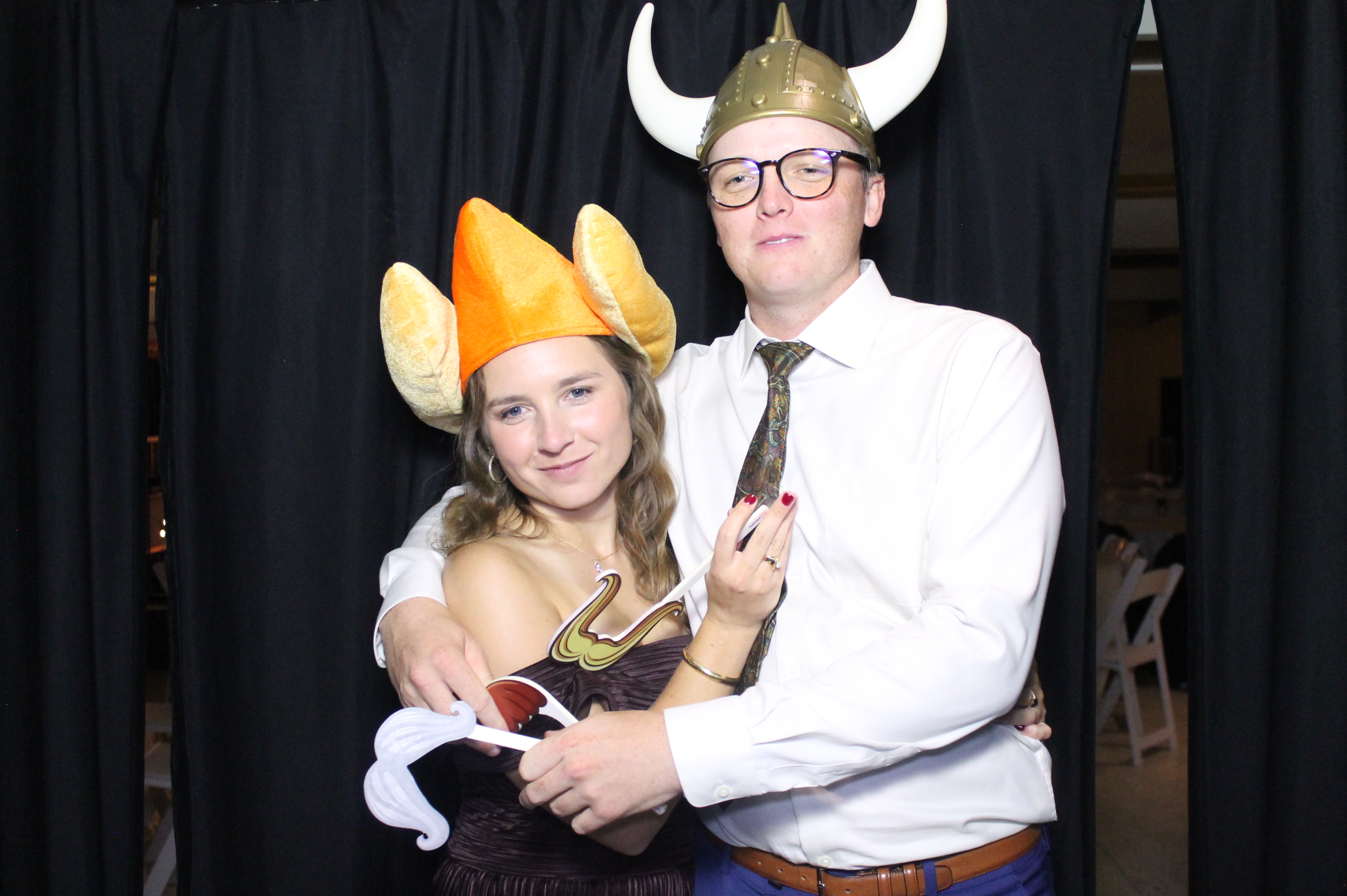 Hannah & Zack Wedding | View more photos from the event at gallery.photoboothcincy.com/u/PhotoBoothCincy/Hannah-Zack-Wedding