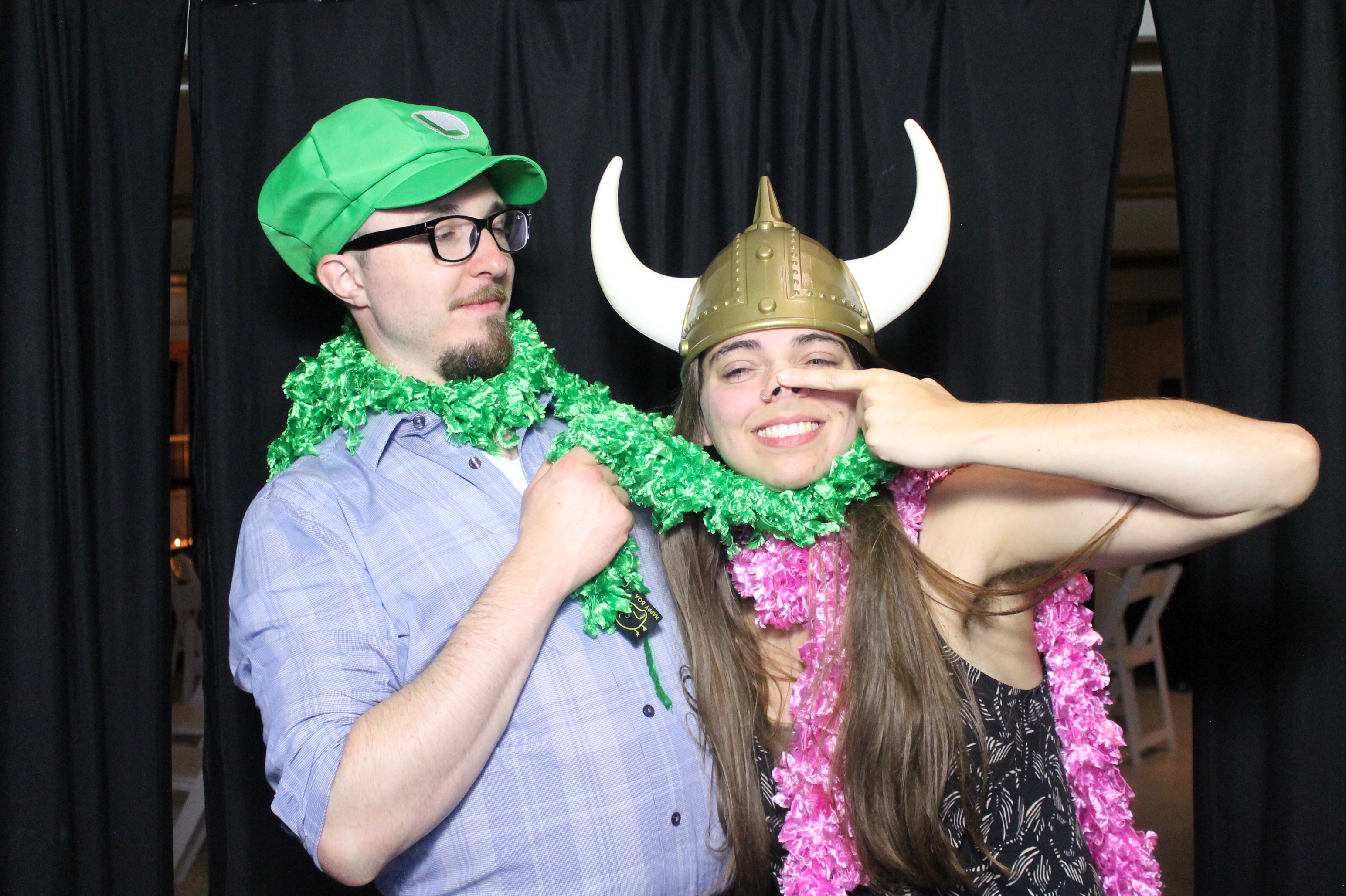 Hannah & Zack Wedding | View more photos from the event at gallery.photoboothcincy.com/u/PhotoBoothCincy/Hannah-Zack-Wedding