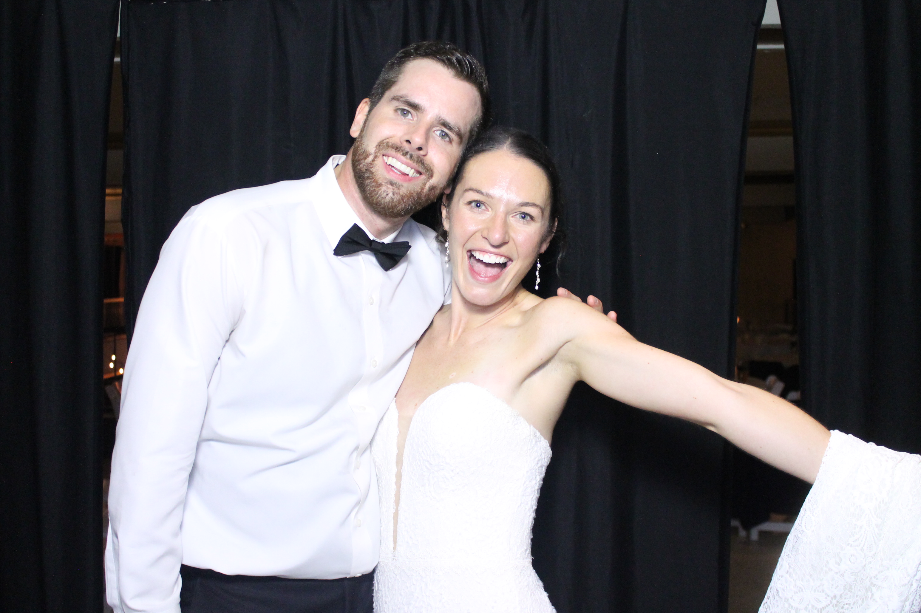 Hannah & Zack Wedding | View more photos from the event at gallery.photoboothcincy.com/u/PhotoBoothCincy/Hannah-Zack-Wedding