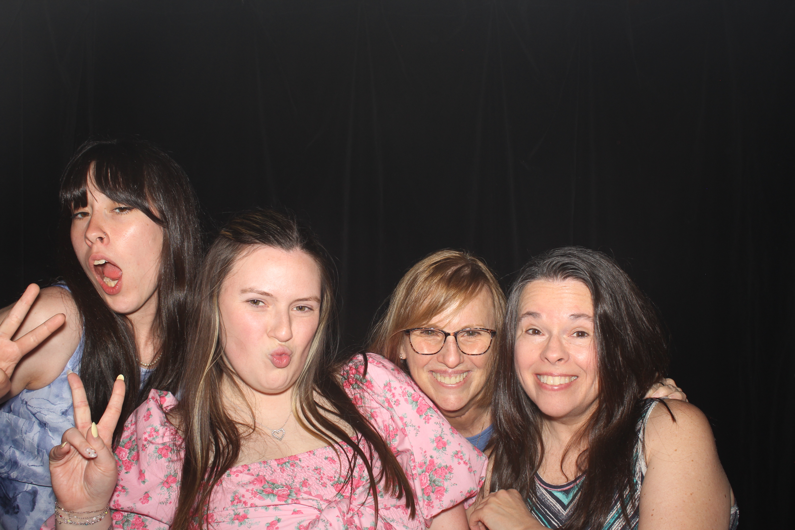 Holland Mayer Wedding | View more photos from the event at gallery.photoboothcincy.com/u/PhotoBoothCincy/Holland-Mayer-Wedding