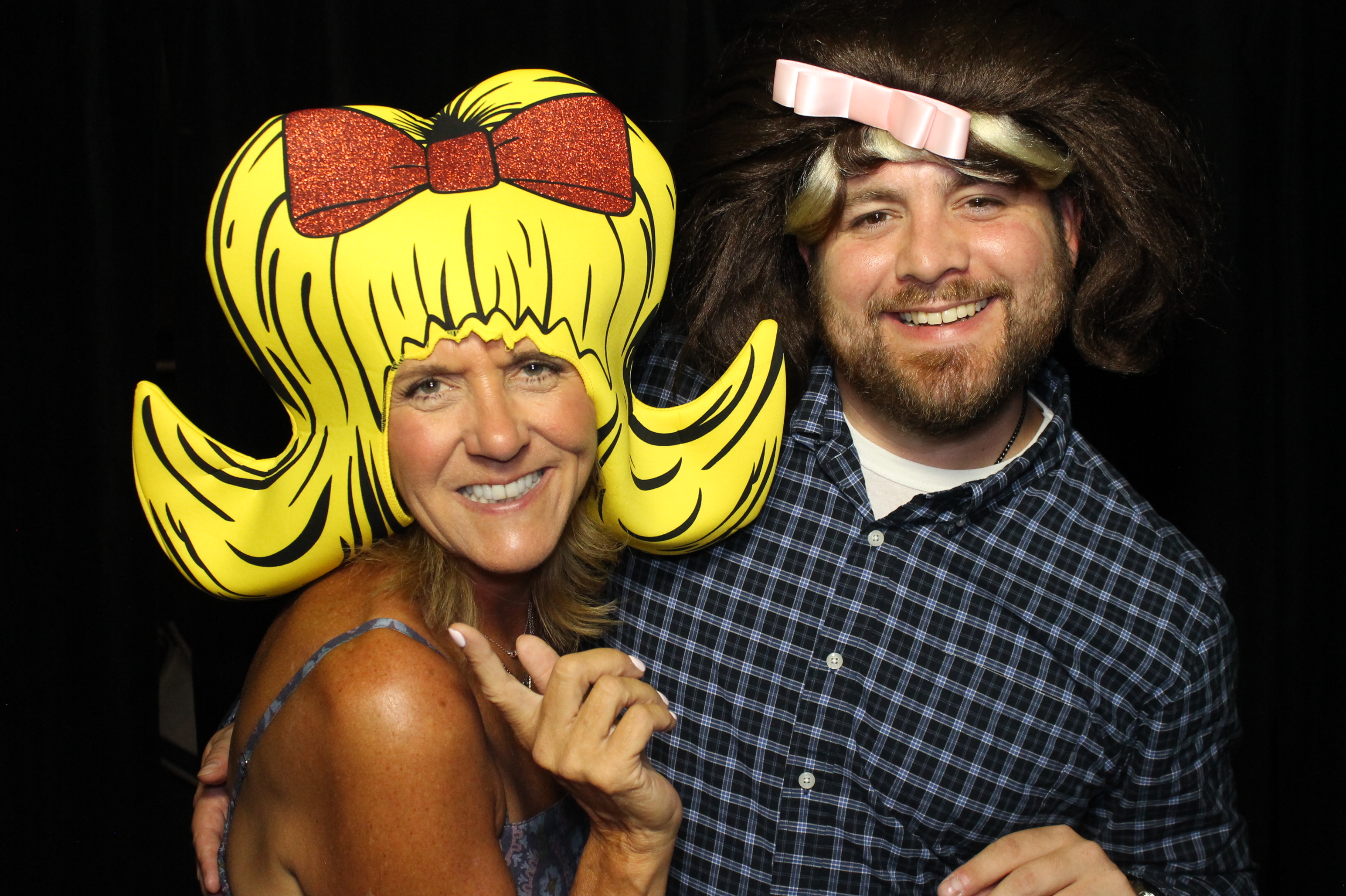 James Plum event | View more photos from the event at gallery.photoboothcincy.com/u/PhotoBoothCincy/James-Plum-event