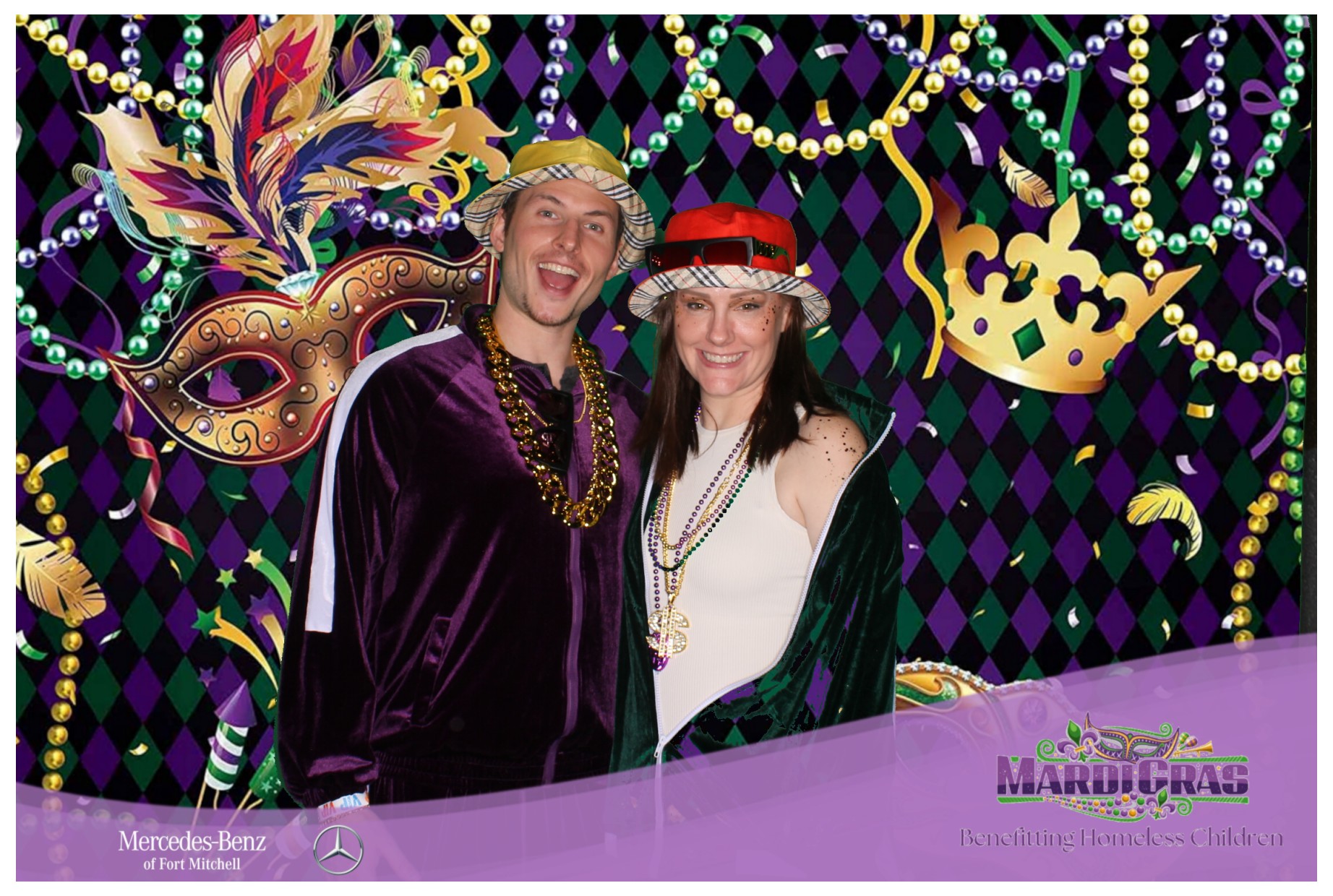 Jeff Wyler Foundation | View more photos from the event at gallery.photoboothcincy.com/u/PhotoBoothCincy/Jeff-Wyler-Foundation-1