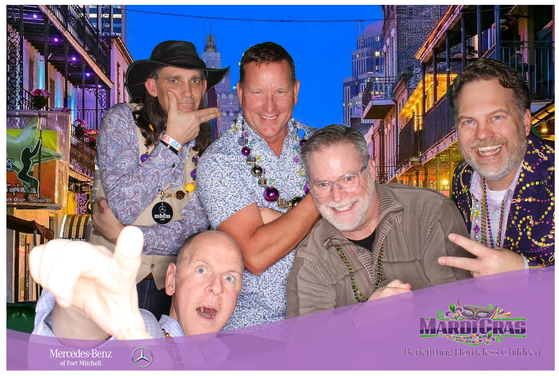 Jeff Wyler Foundation | View more photos from the event at gallery.photoboothcincy.com/u/PhotoBoothCincy/Jeff-Wyler-Foundation-1