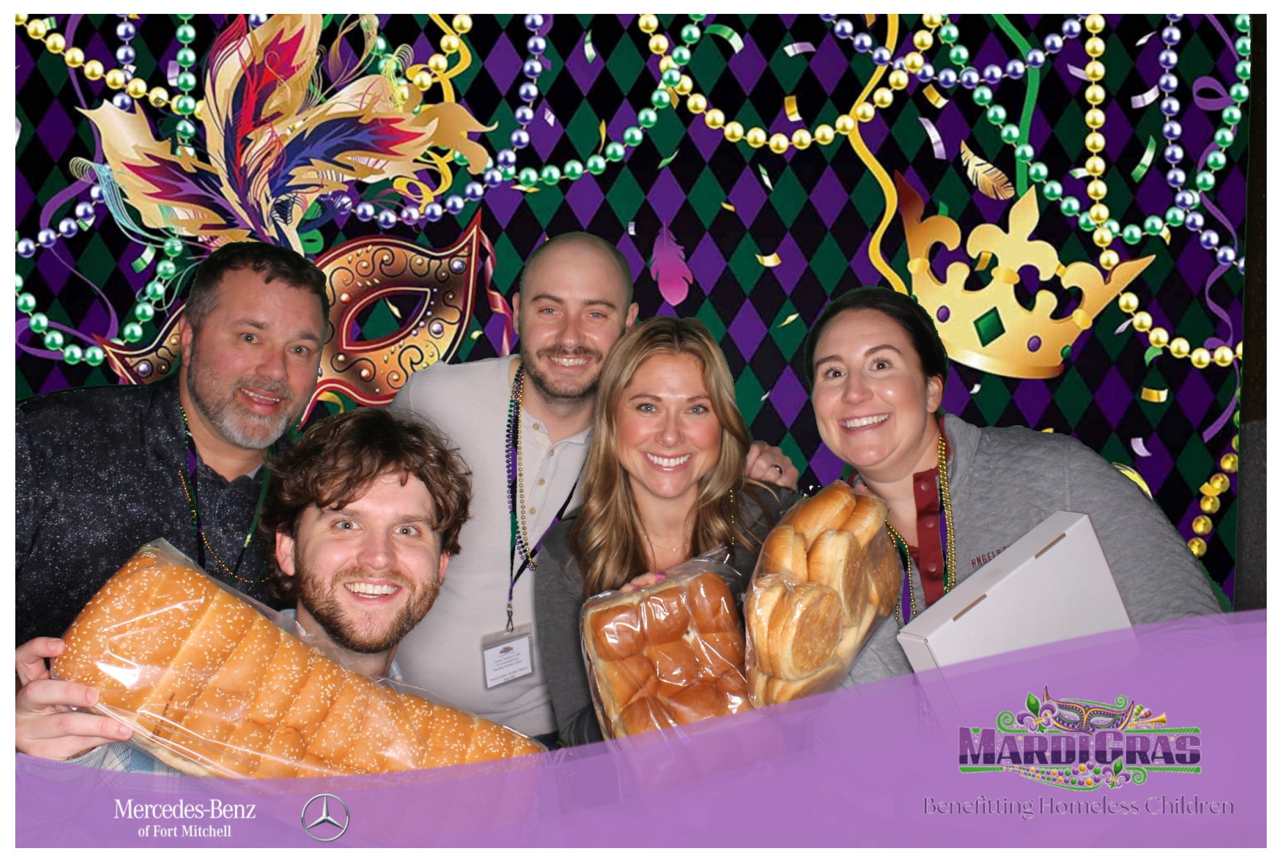 Jeff Wyler Foundation | View more photos from the event at gallery.photoboothcincy.com/u/PhotoBoothCincy/Jeff-Wyler-Foundation-1