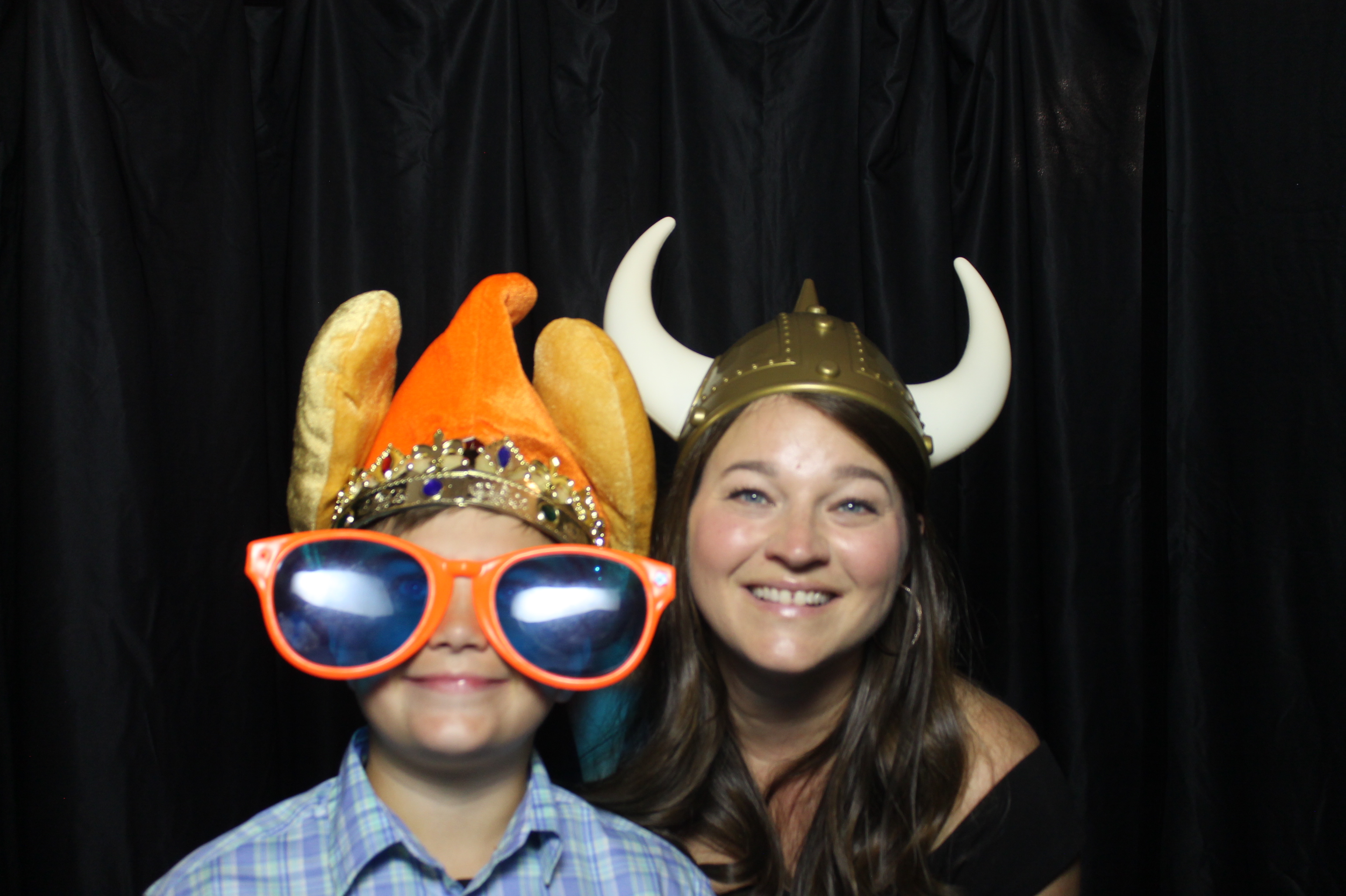 Jenna & Bob | View more photos from the event at gallery.photoboothcincy.com/u/PhotoBoothCincy/Jenna-Bob