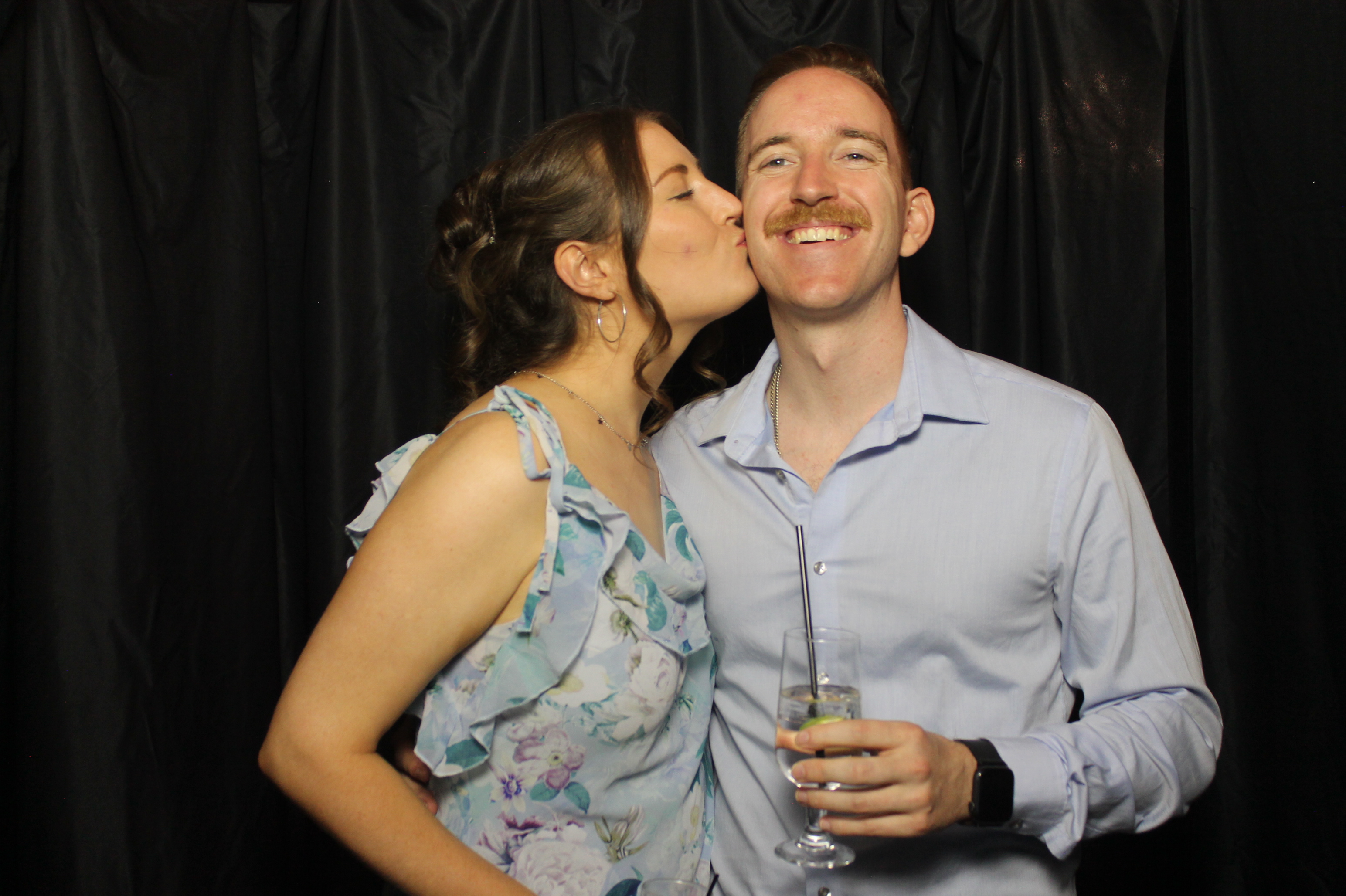 Jenna & Bob | View more photos from the event at gallery.photoboothcincy.com/u/PhotoBoothCincy/Jenna-Bob