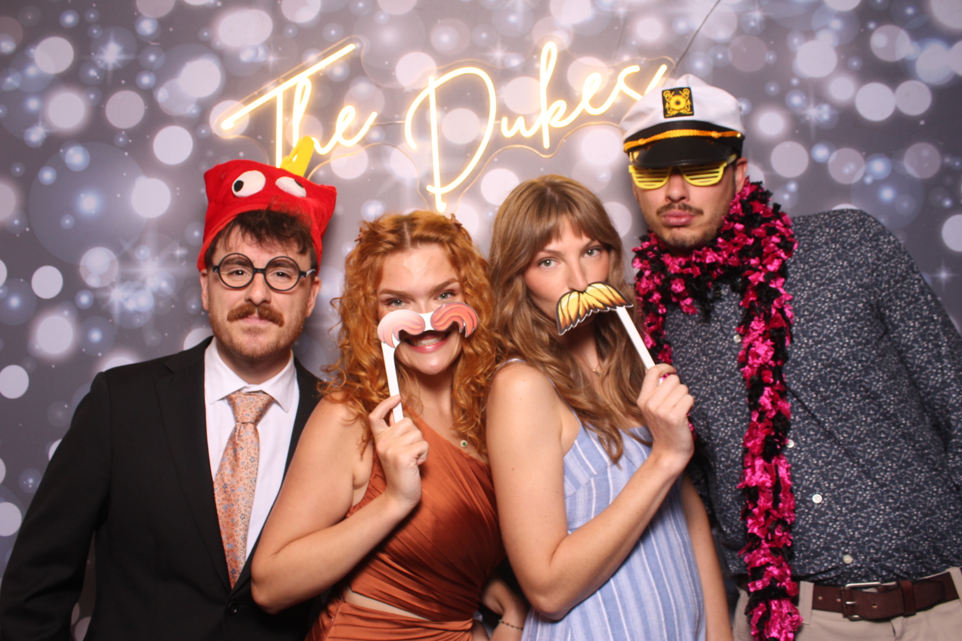 Jenna & Zack Reception | View more photos from the event at gallery.photoboothcincy.com/u/PhotoBoothCincy/Jenna-Zack-Reception