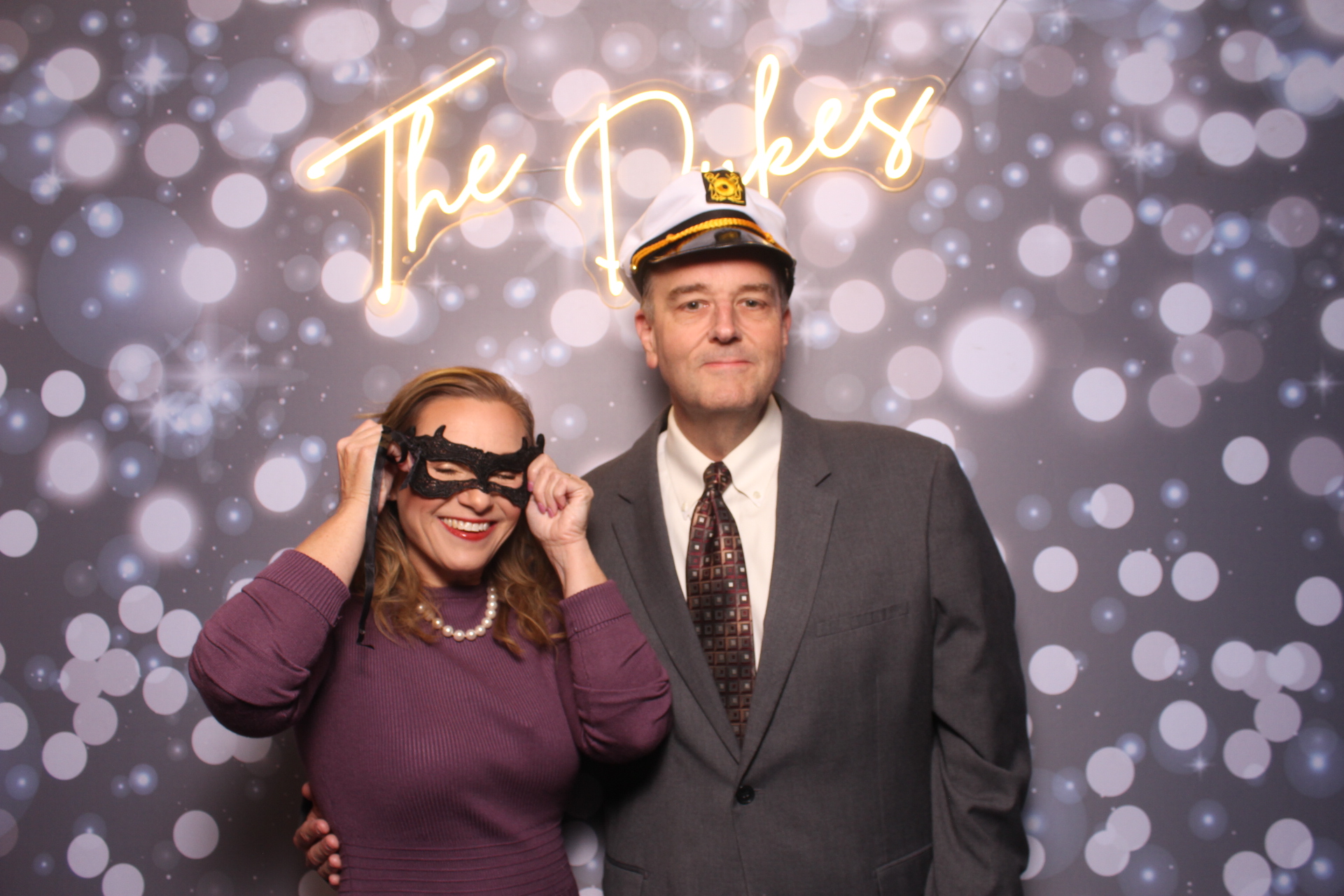 Jenna & Zack Reception | View more photos from the event at gallery.photoboothcincy.com/u/PhotoBoothCincy/Jenna-Zack-Reception